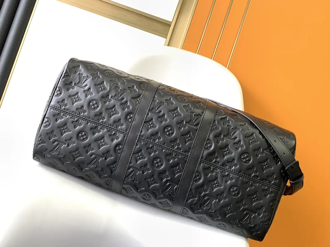 Fashion Item Travel