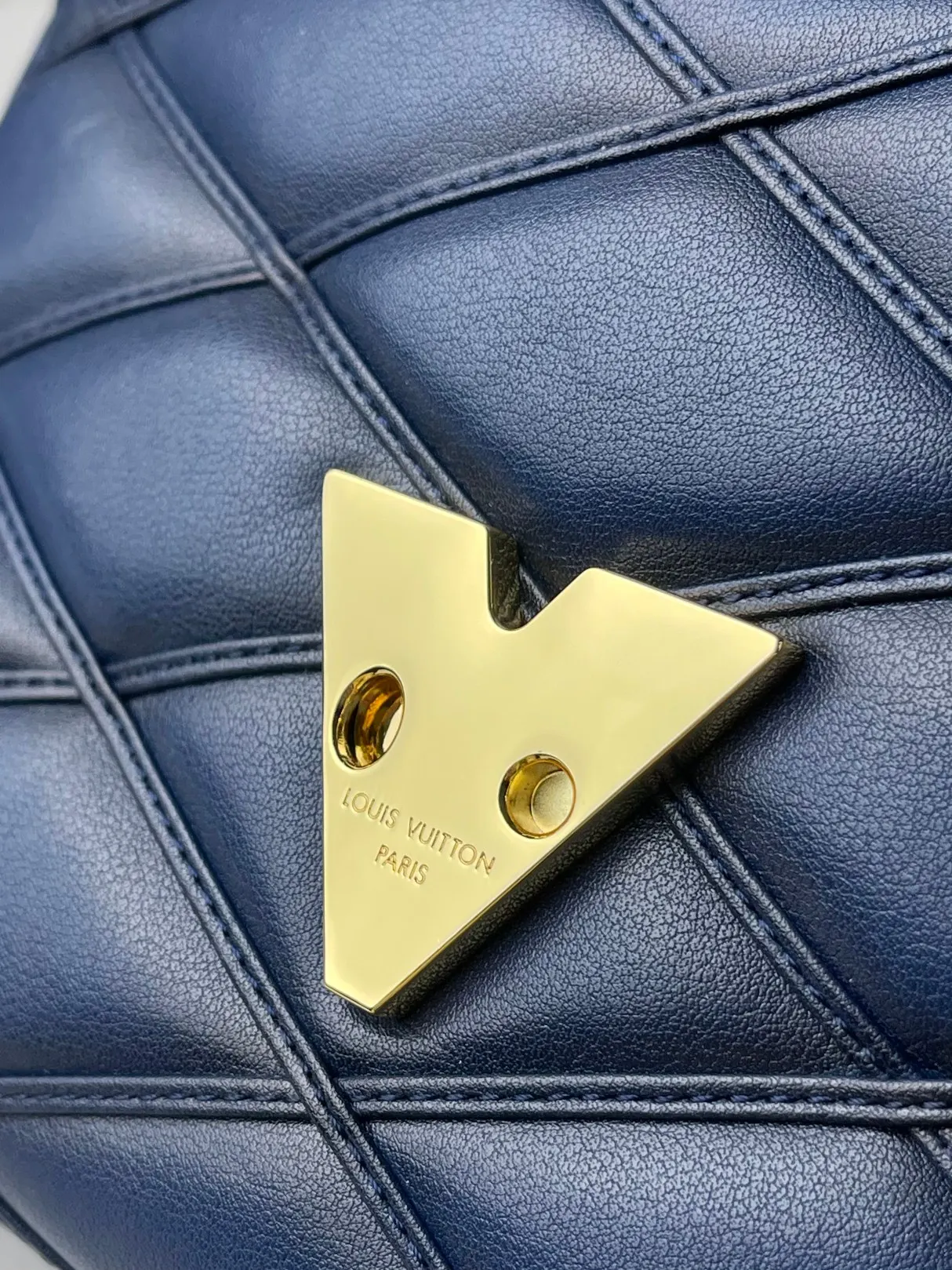 LV 深藍 羊皮 行李箱 旅行拉杆款 輕便出行款