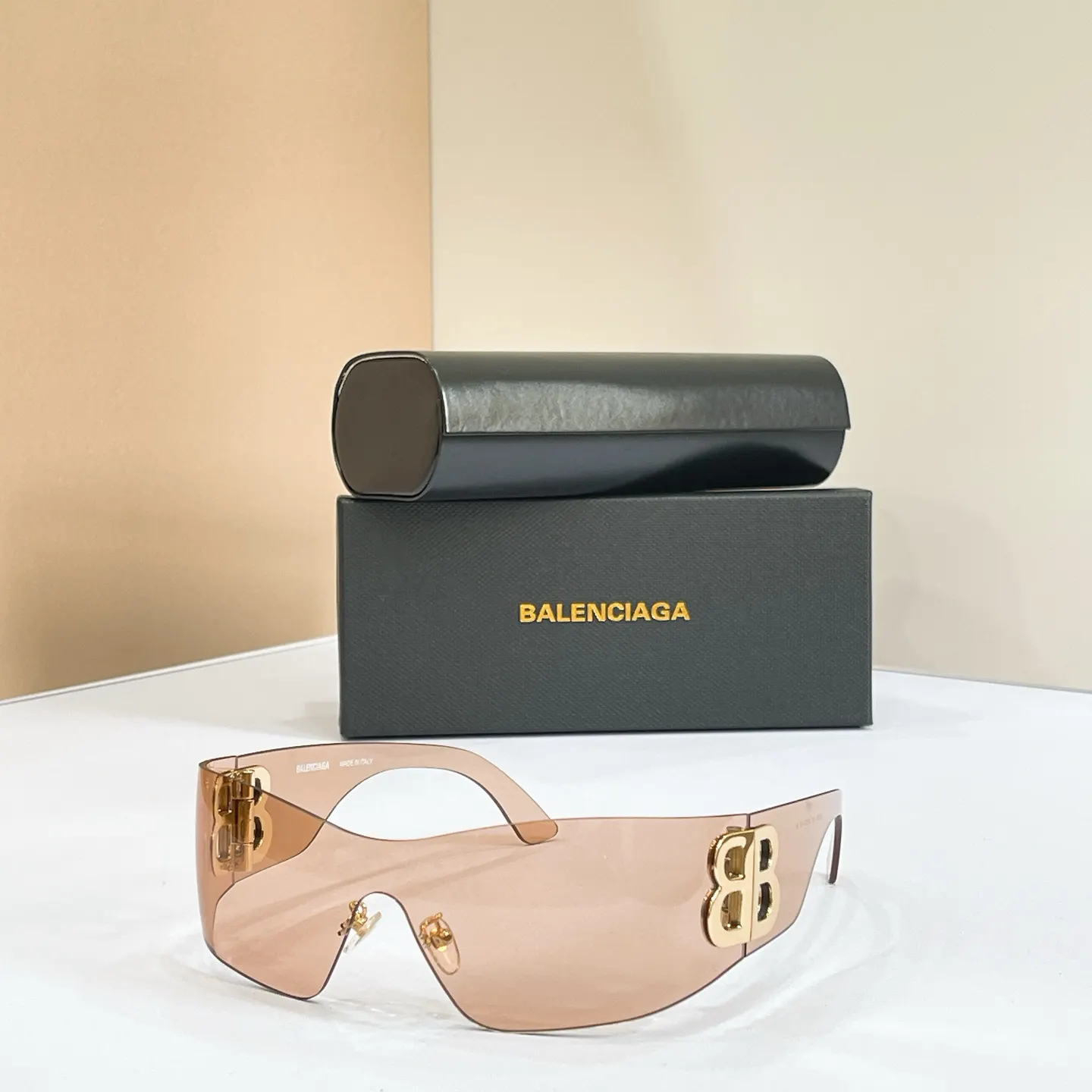 Balenciaga Fashion Item Fashion