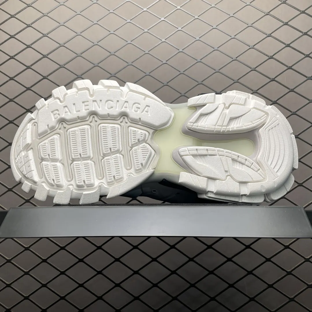 Balenciaga 运动鞋 厚底(數字5) Balenciaga 运动鞋 厚底(數字5)