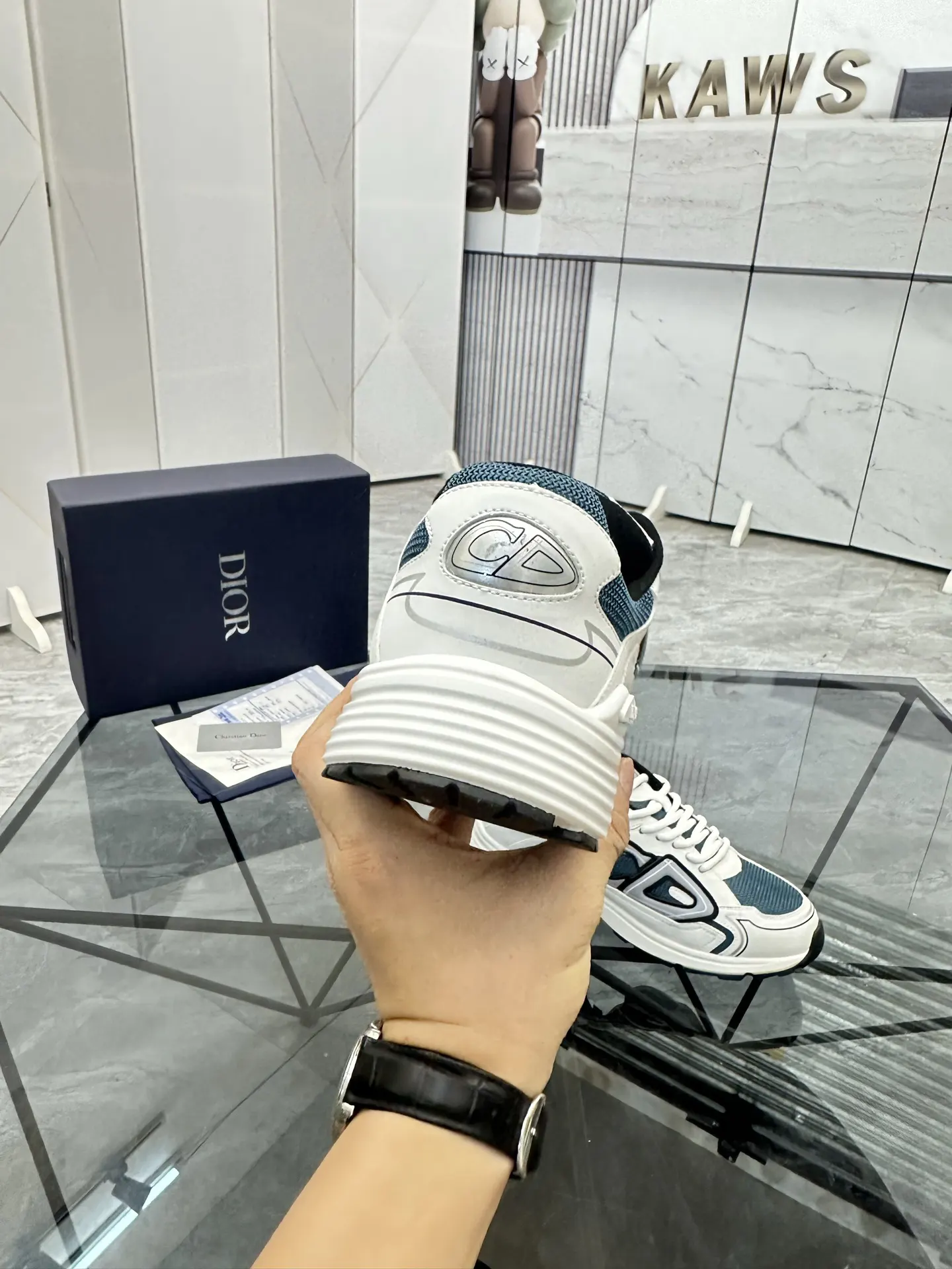Dior 黑灰拼色牛皮运动鞋 细节展示款