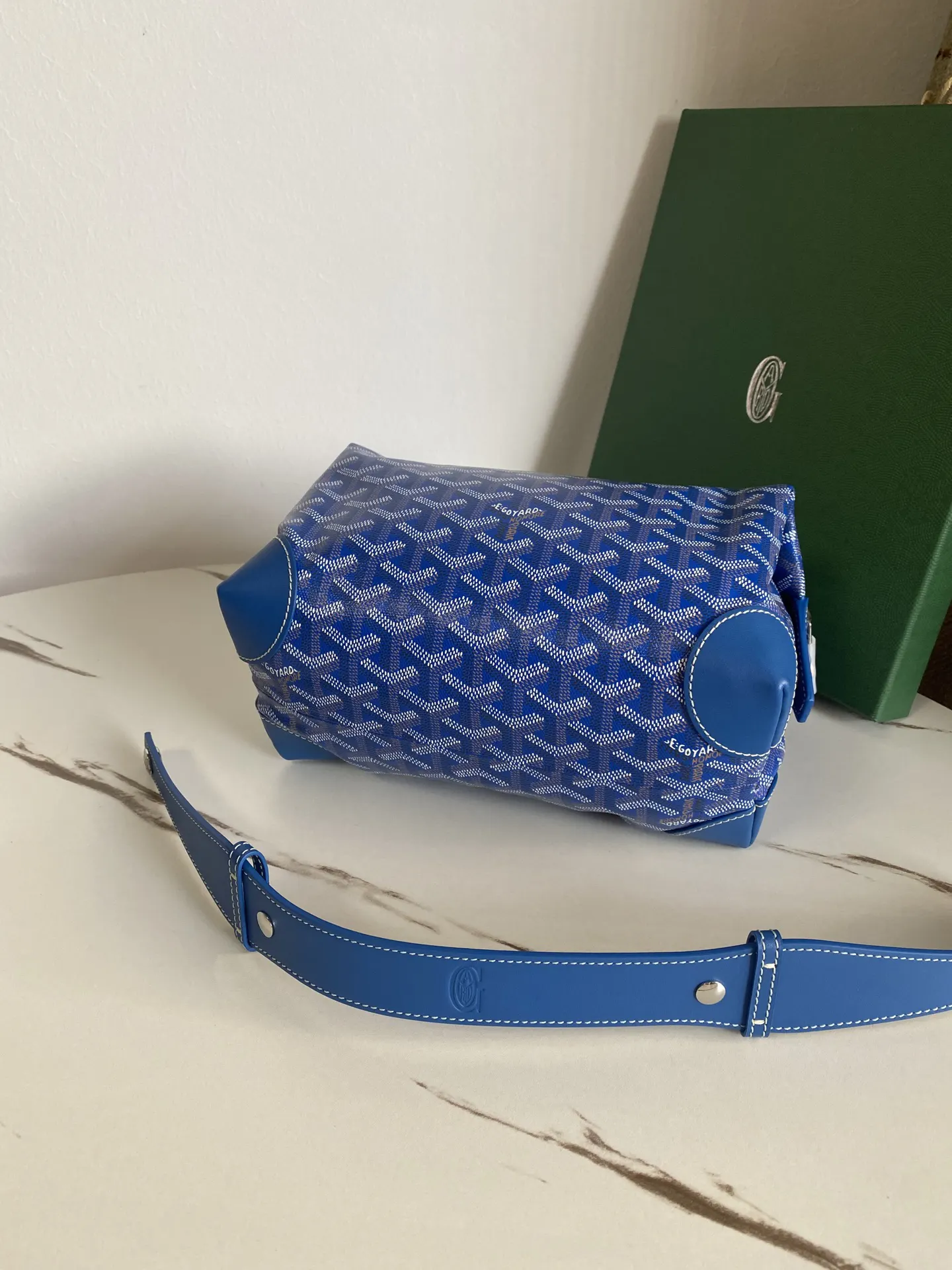 Cosmetic Pouch Leather Image 9 Cosmetic Pouch Leather Image 9