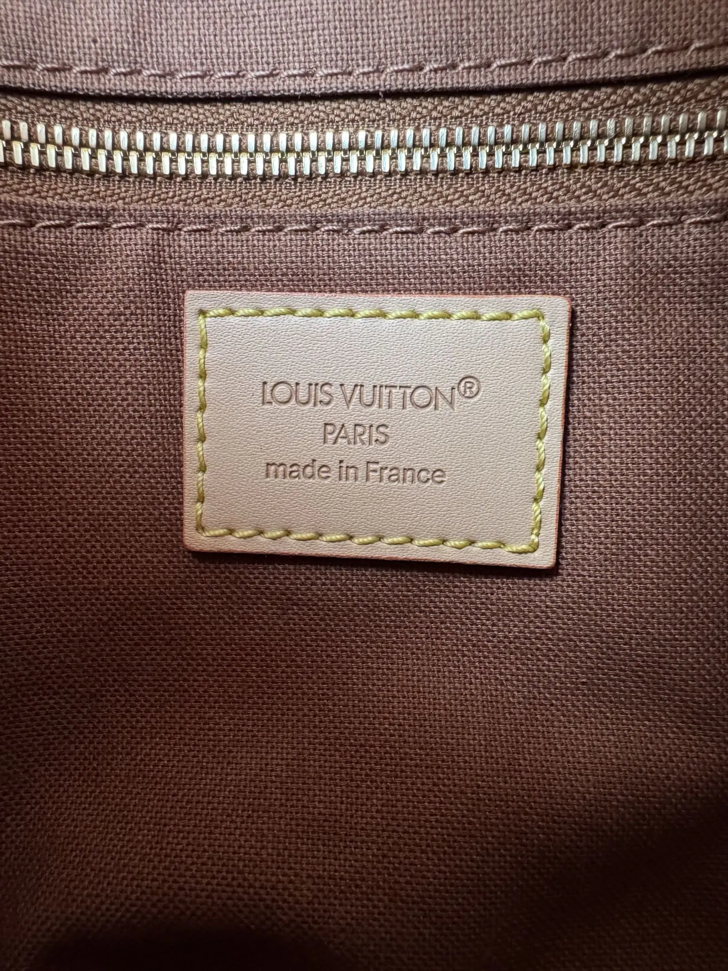 LV 帆布 背景 动态 Nicolas 水桶包 休闲水桶款