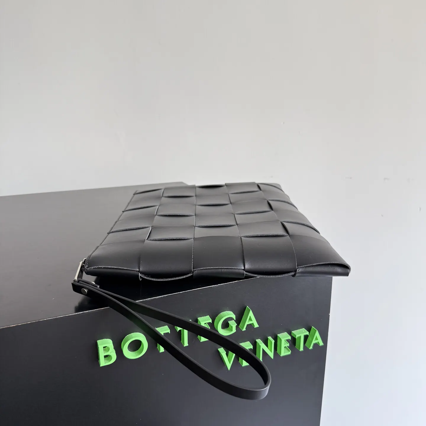 Bottega Veneta 小牛皮 手拿包 精致手拿款