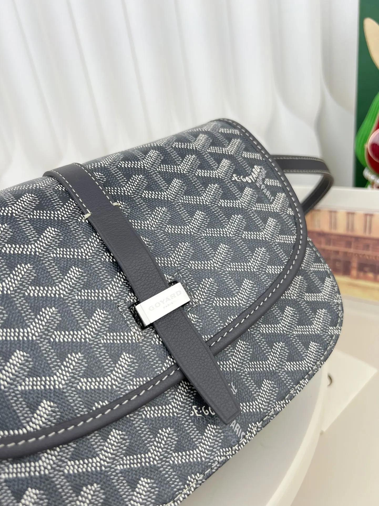 Goyard 戈雅 邮差包～ 斜挎包 轻便斜挎款