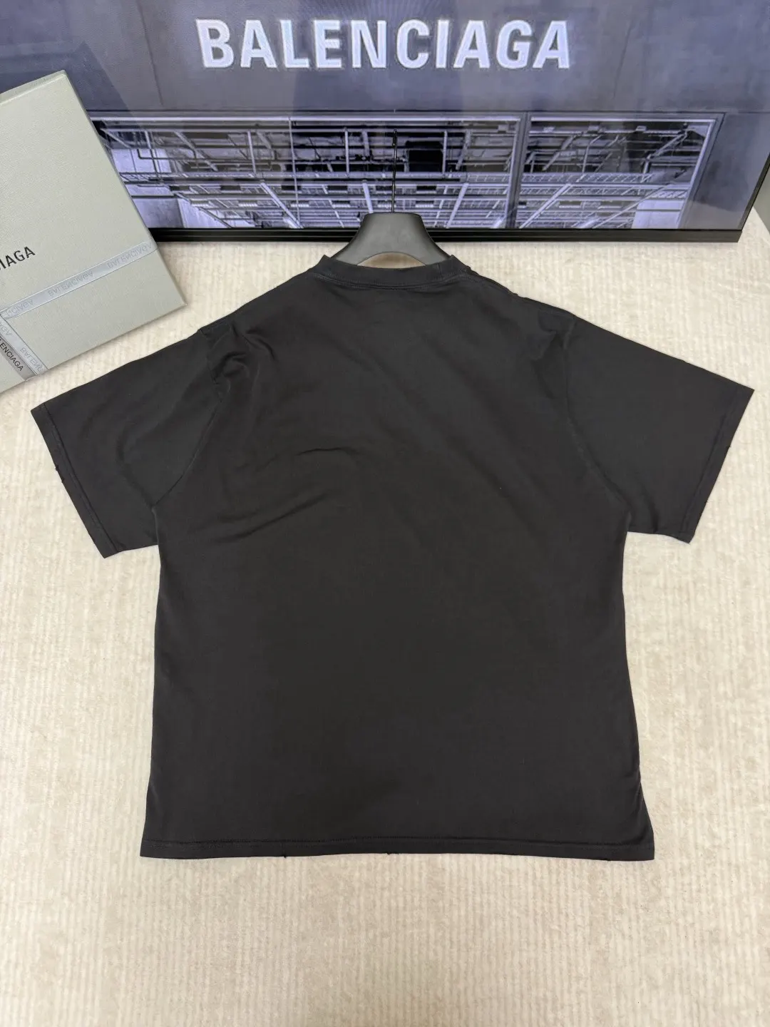 Balenciaga 灰色 印花 做旧 短袖T恤