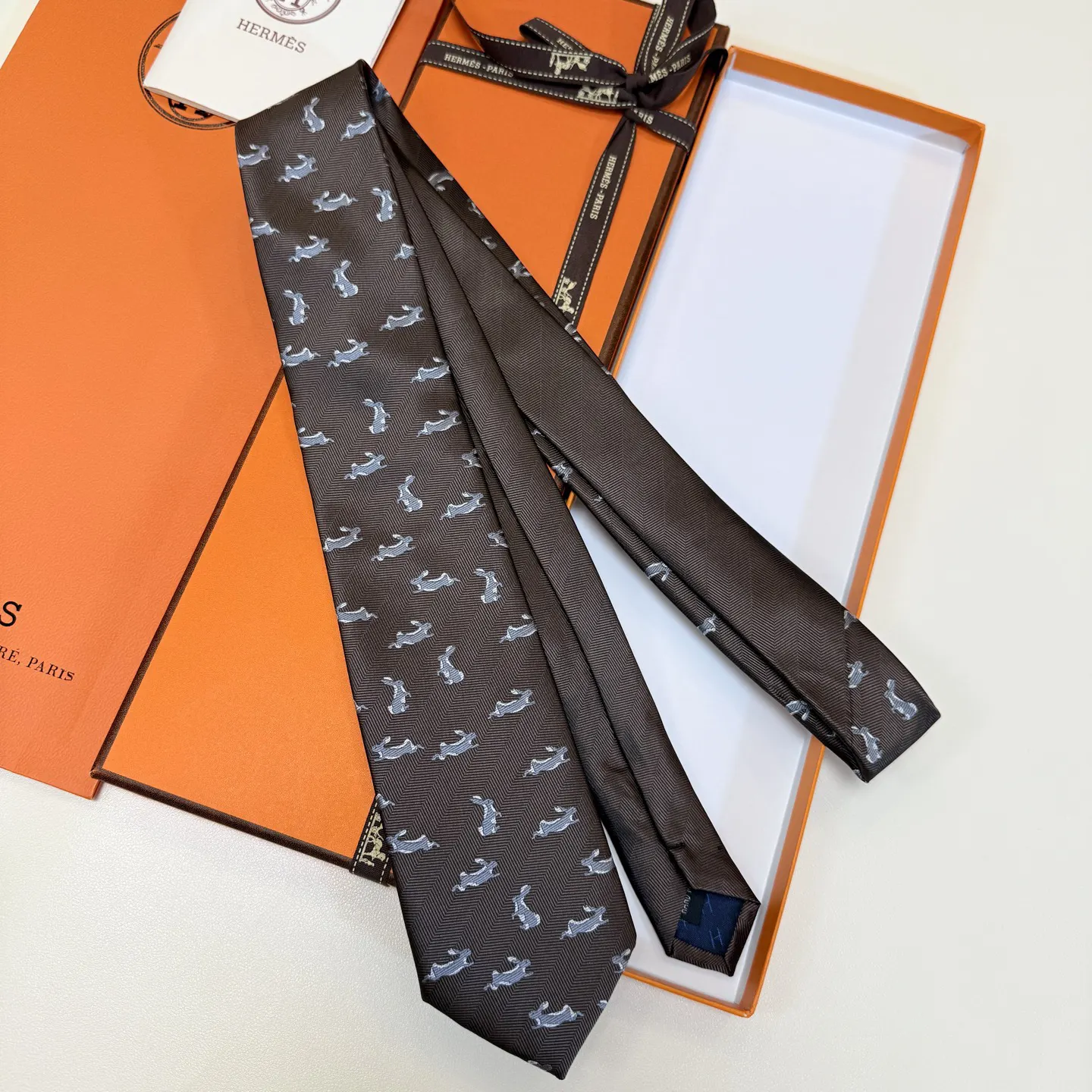 Hermès 领带 精致配饰