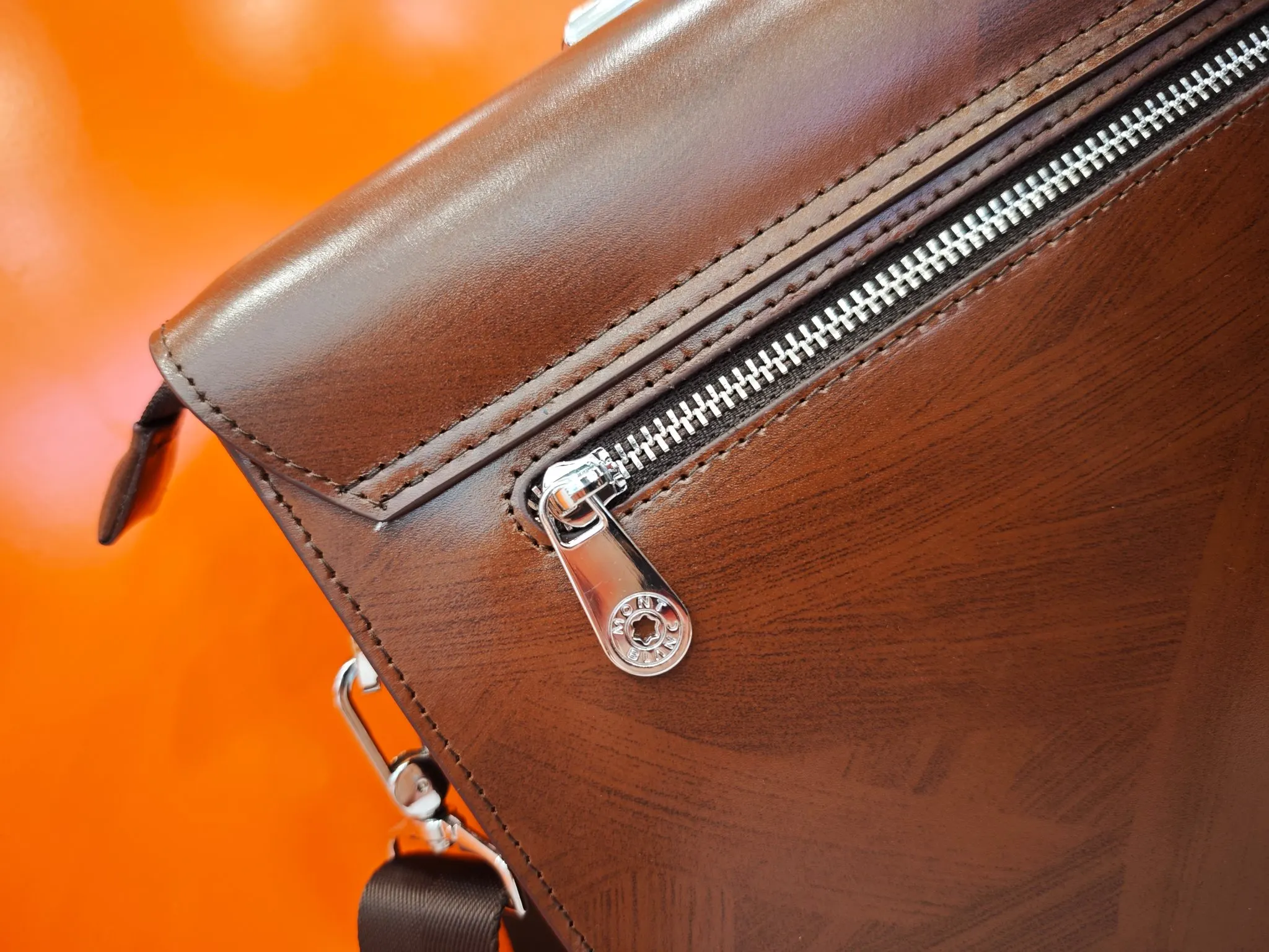 Brown Briefcase Business Commuter Leather Image 9 Brown Briefcase Business Commuter Leather Image 9