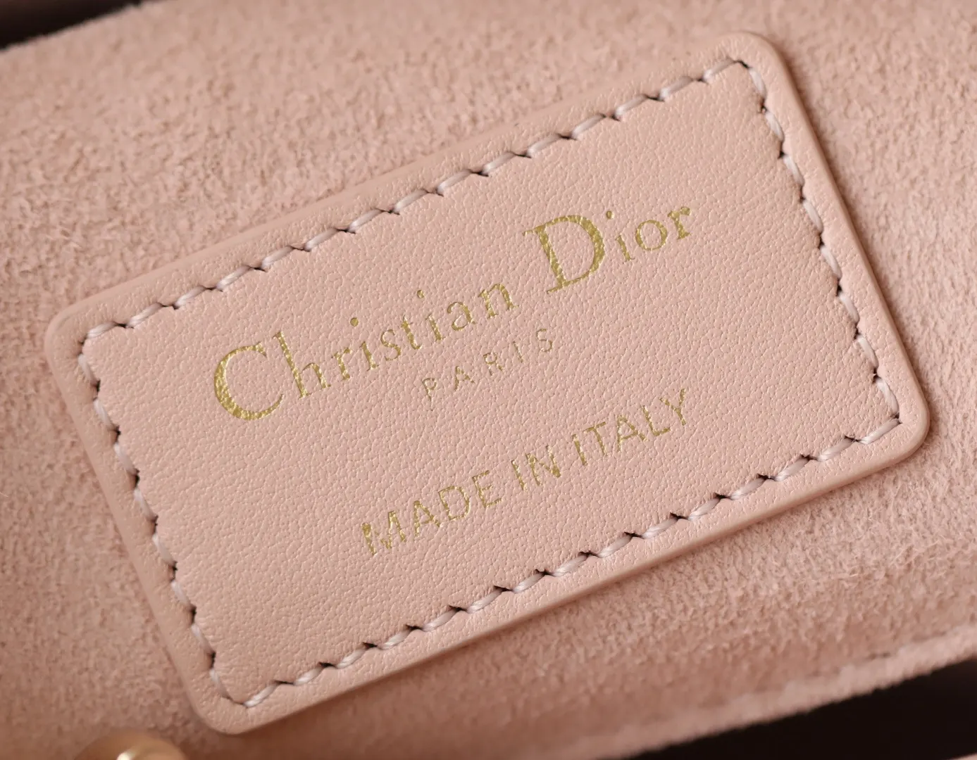 Dior Lady Dior Lady 胭脂粉色帆布鏈條包 手提斜挎(數字2) Dior Lady Dior Lady 胭脂粉色帆布鏈條包 手提斜挎(數字2)