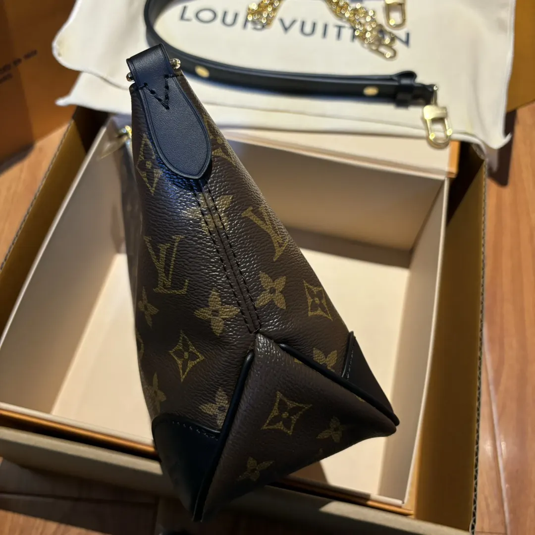 Monogram Bucket Bag Casual Leather