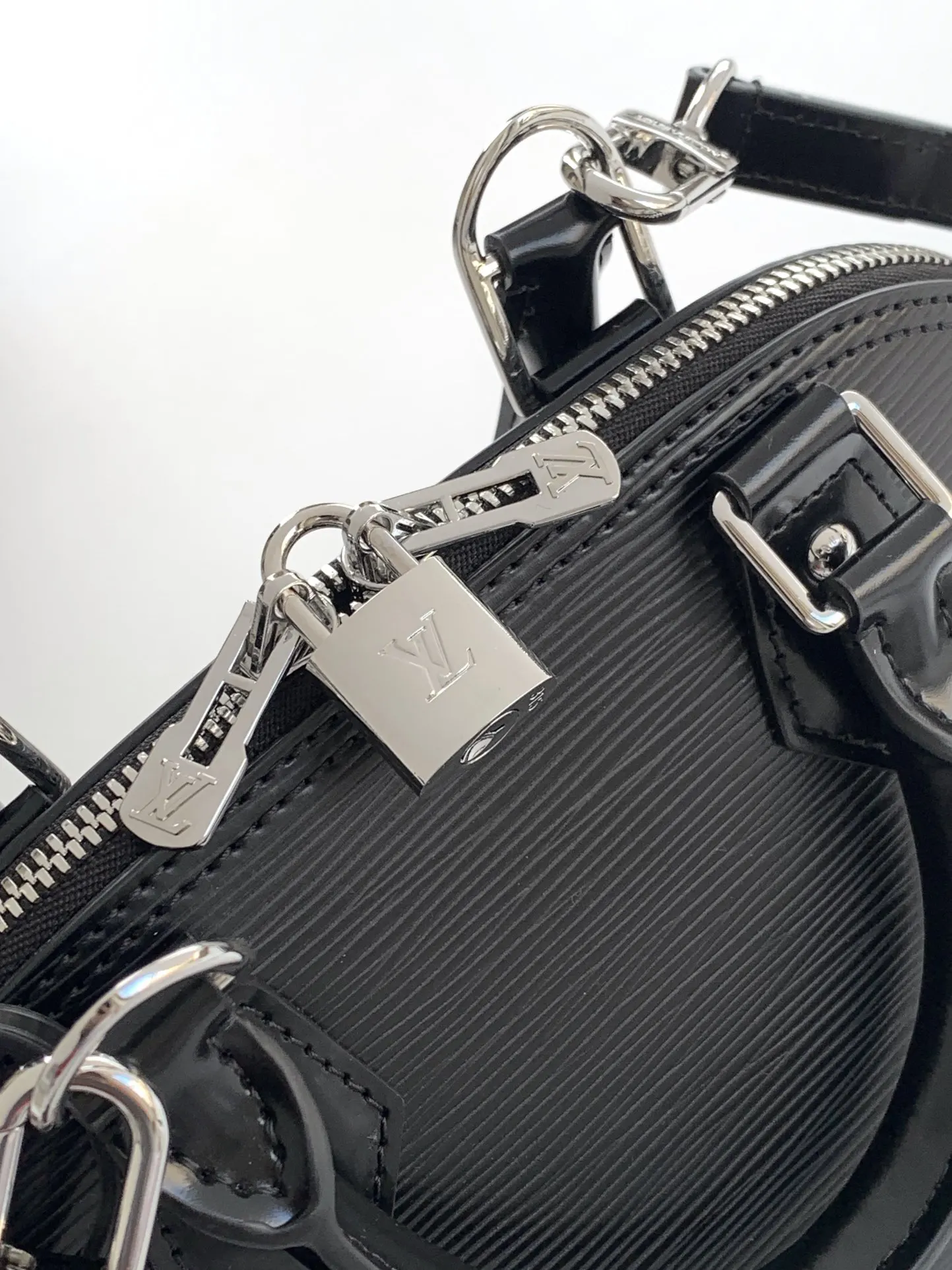 LV 黑银配色 手提包 通勤款｜ORBUYBAG 嵐奢包高端時尚精品