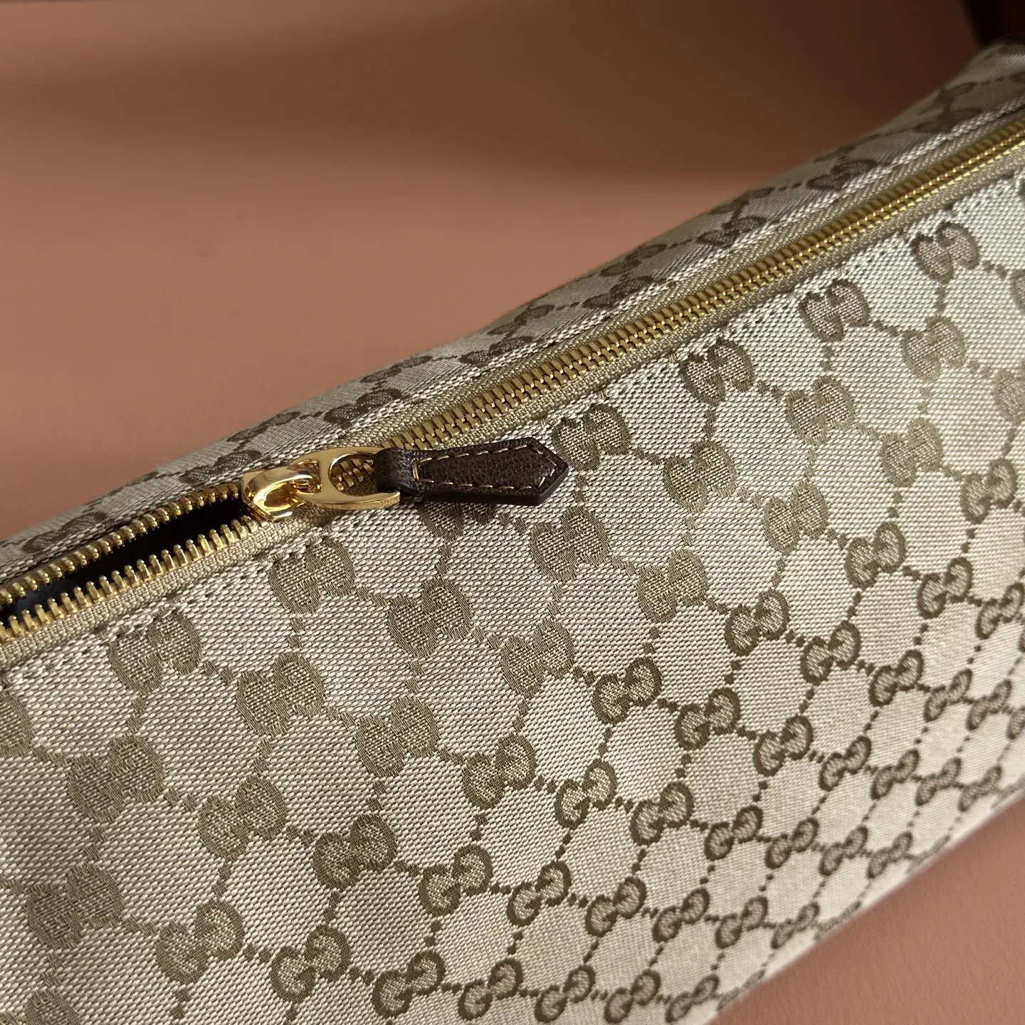 Gucci 棕色 金色 牛皮 腋下包 復古腋下背款