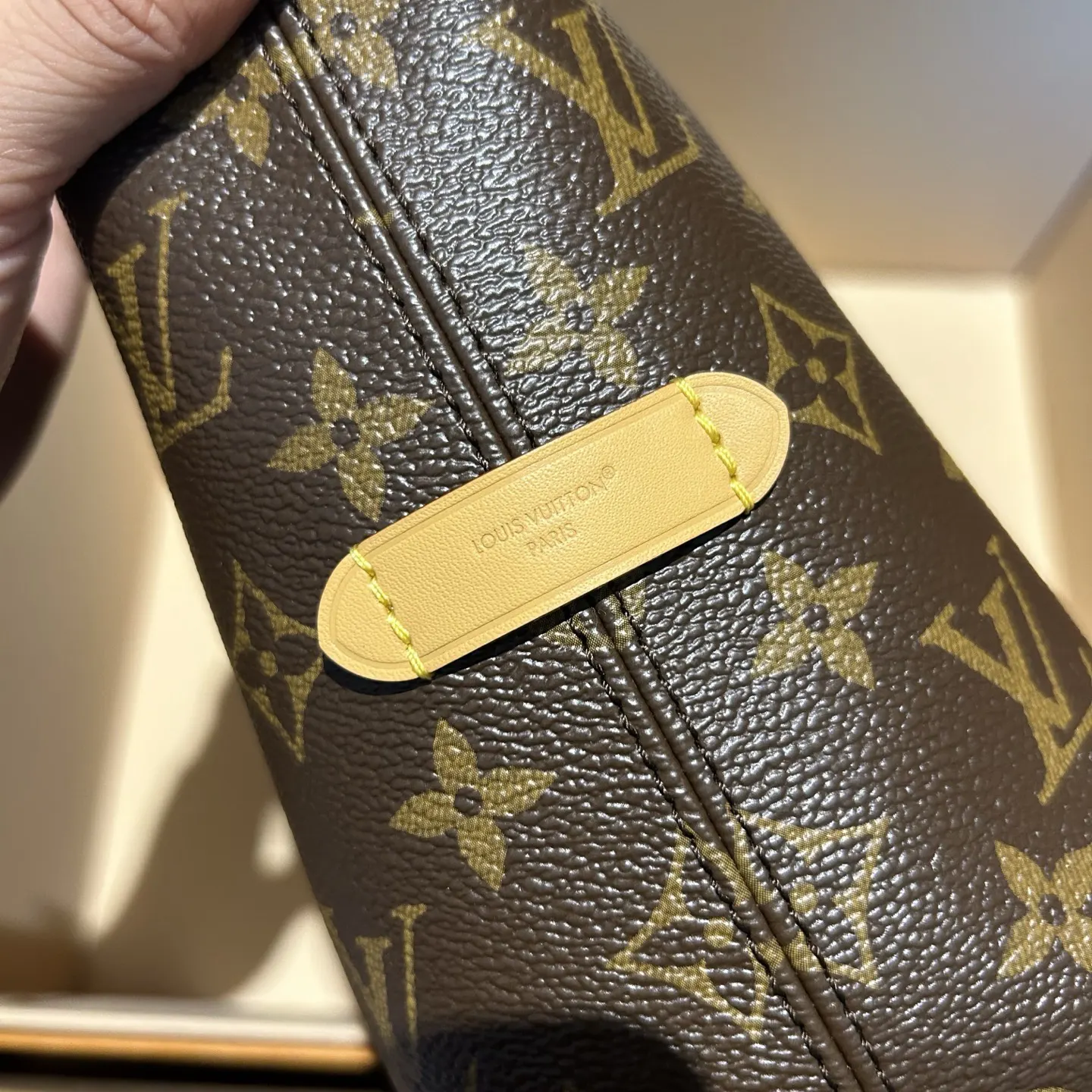 CarryAll 水桶包 休闲水桶款