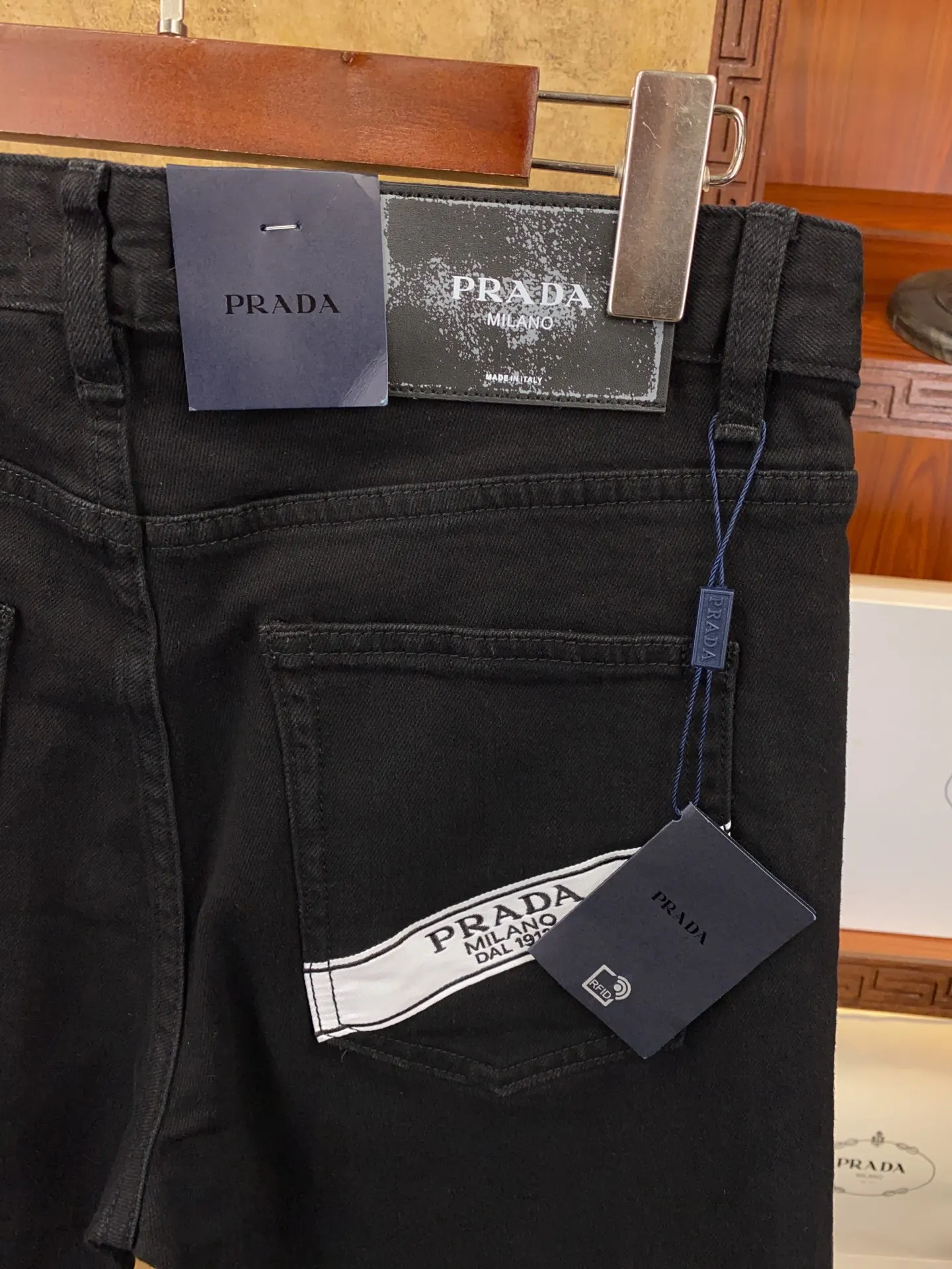 Prada 皮革 棉质 牛仔裤 休闲宽松 裤子