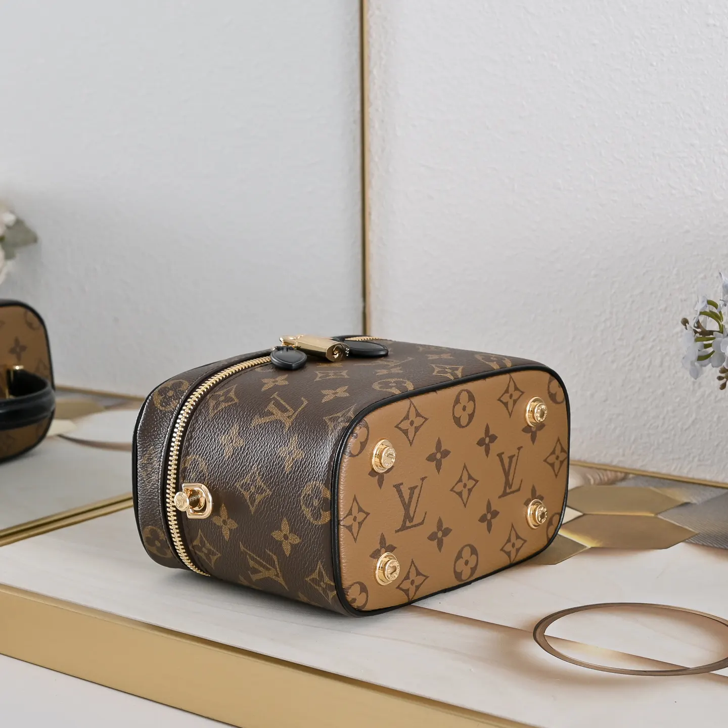 Louis Vuitton Monogram Chain Bag Canvas