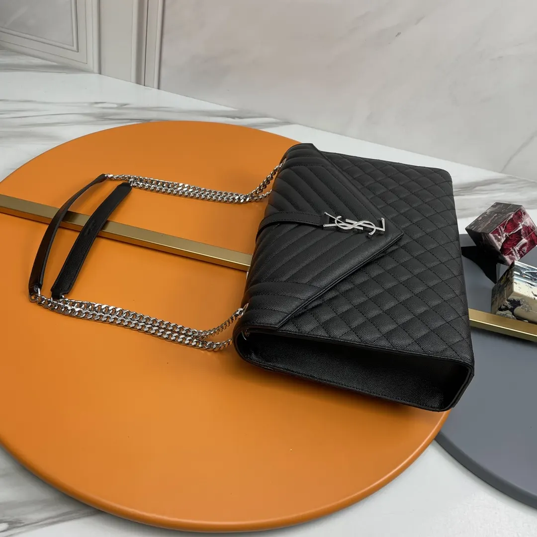 Chain Bag Leather