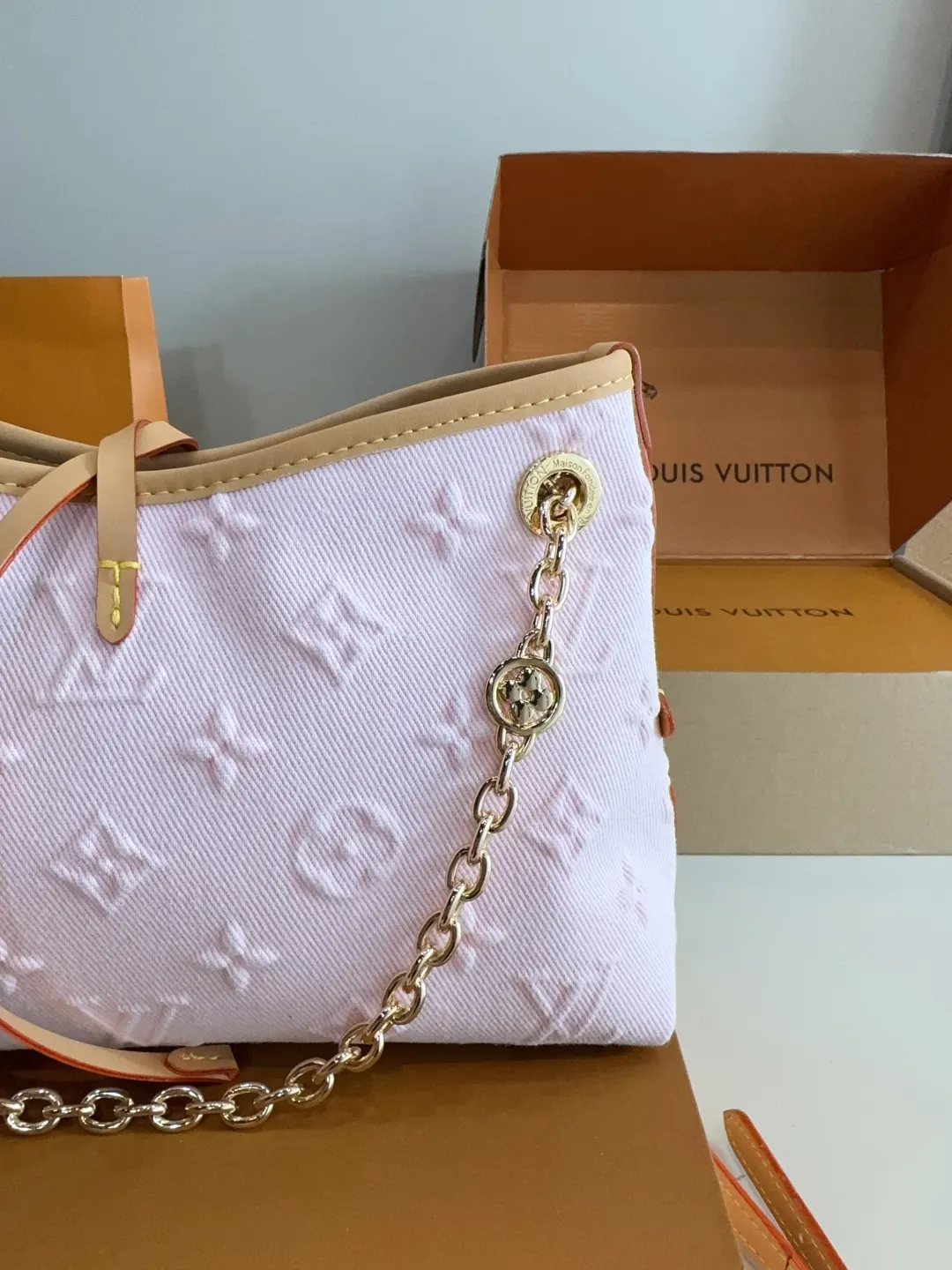 LV CarryAll 最强者CarryAll 可爱休闲 斜挎包 轻便斜挎款