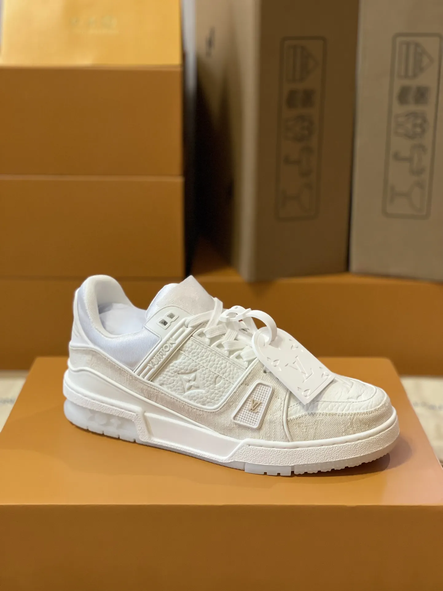 Louis Vuitton 运动鞋