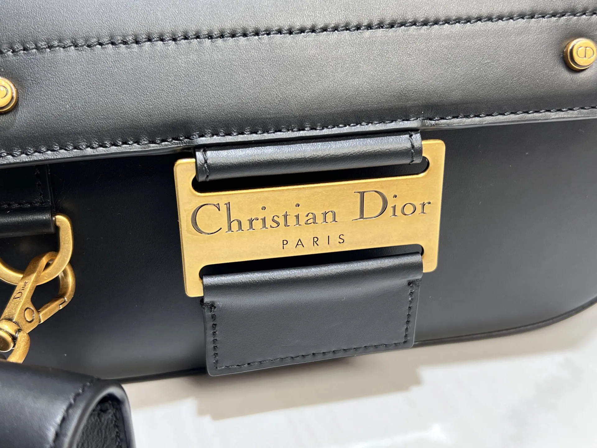 Dior Lady Dior 小号 黑色 皮革 手提包