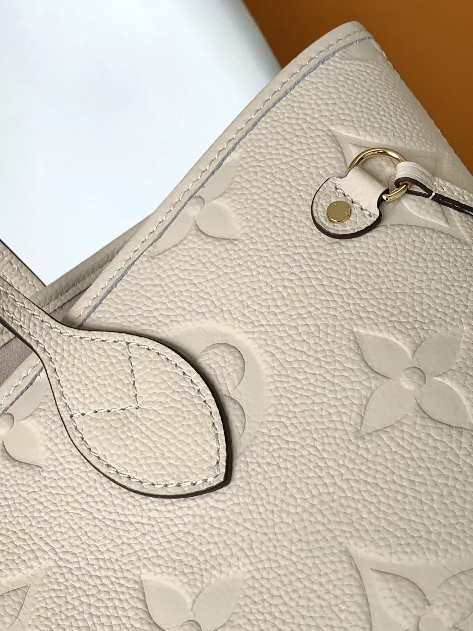 Neverfull 黑色 白色 手拿包 精致手拿款