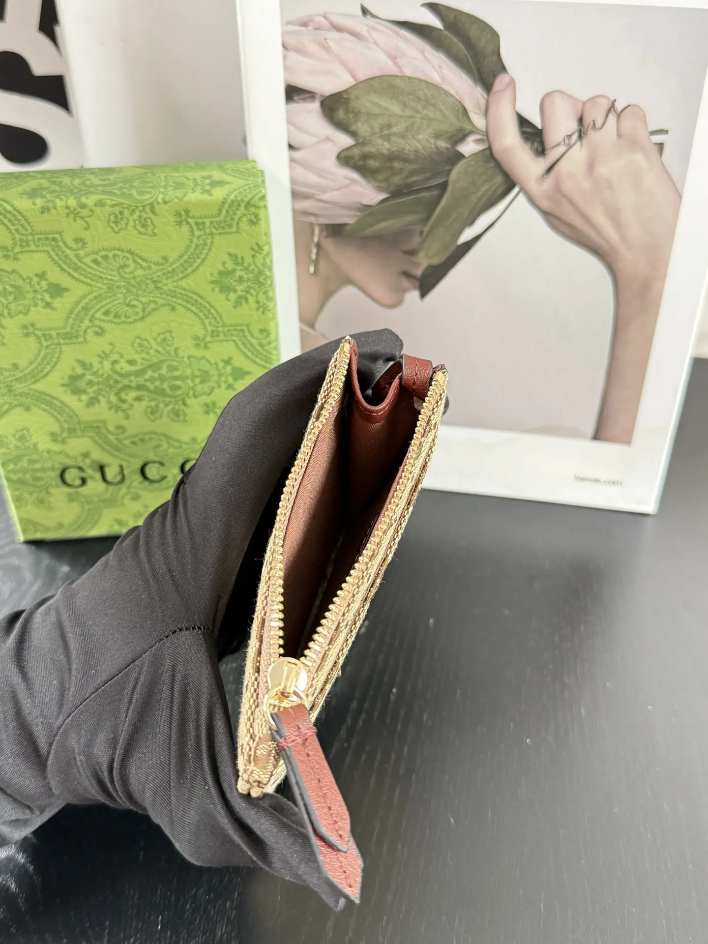 Gucci GG Supreme Monogram 錢包