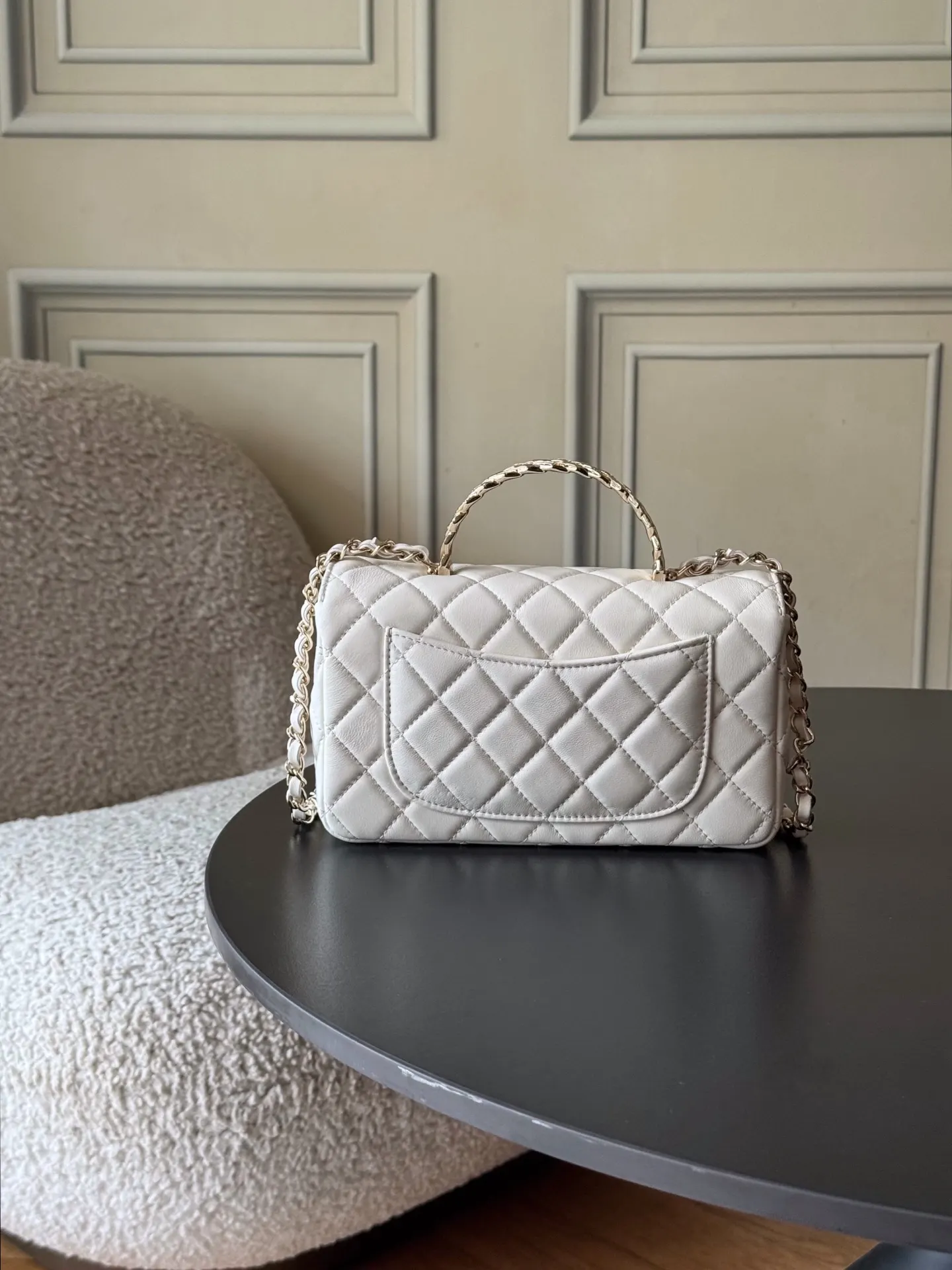 Chanel 白色羊皮菱格链条包 精致斜挎