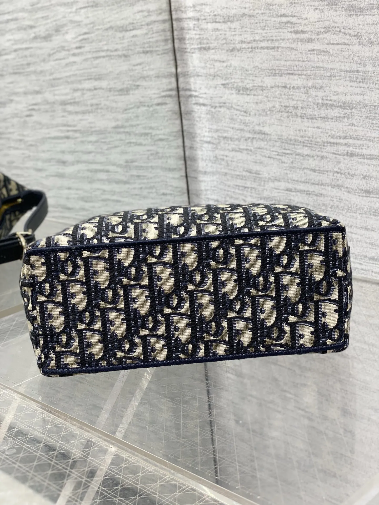 Dior Oblique 斜挎包 黑色