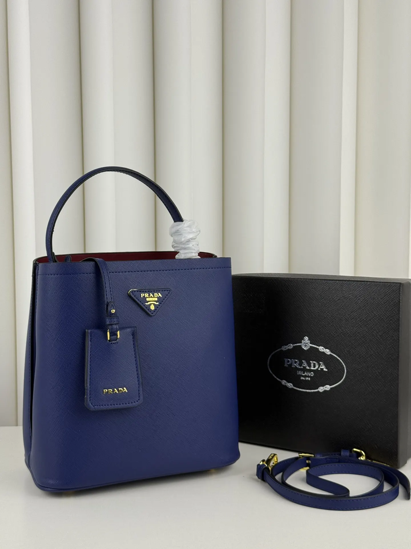 拼色 牛皮 Double Saffiano 拼色 水桶包 休閒水桶款