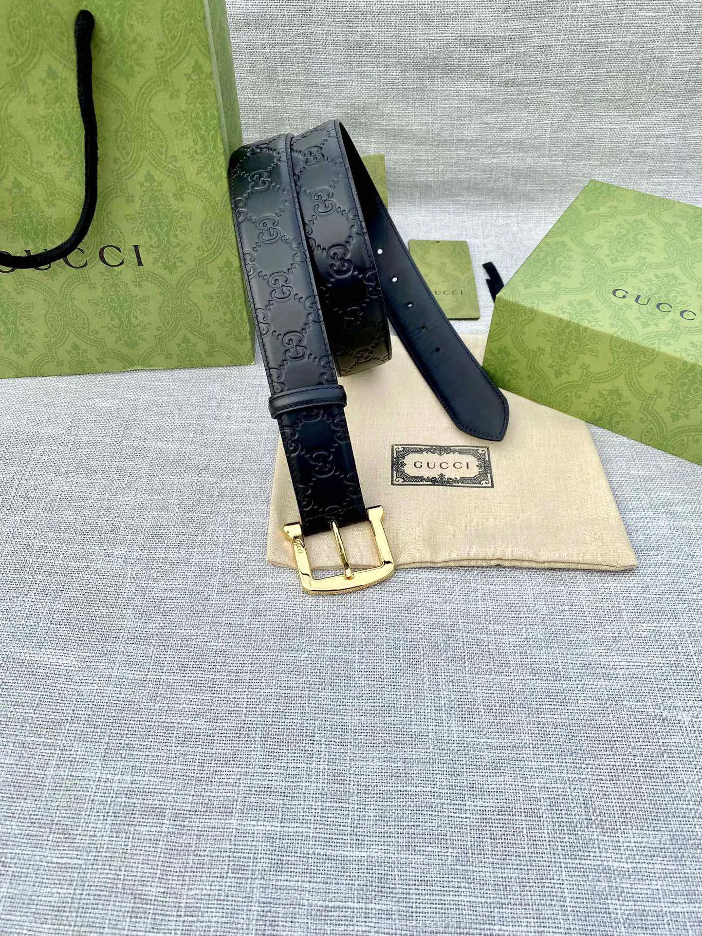 Gucci Double G Buckle Cowhide Belt Image 4 Gucci Double G Buckle Cowhide Belt Image 4