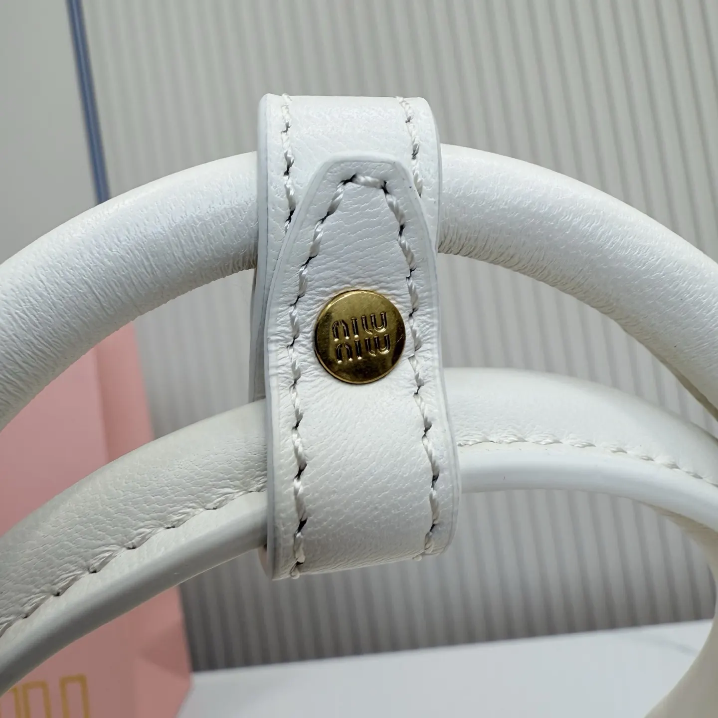 White Crossbody Bag Lightweight Vintage