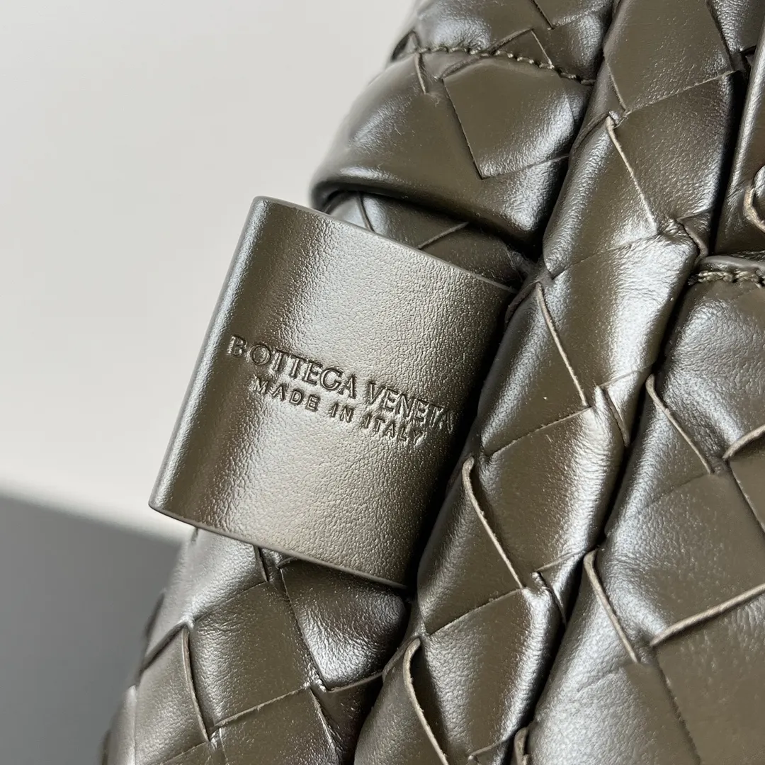 Bottega Veneta 小牛皮 雙肩包 实用雙肩款(數字9) Bottega Veneta 小牛皮 雙肩包 实用雙肩款(數字9)