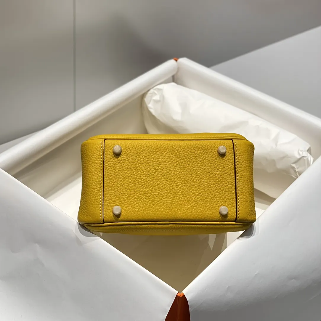 Hermès Lindy Top Handle Bag Classic Leather