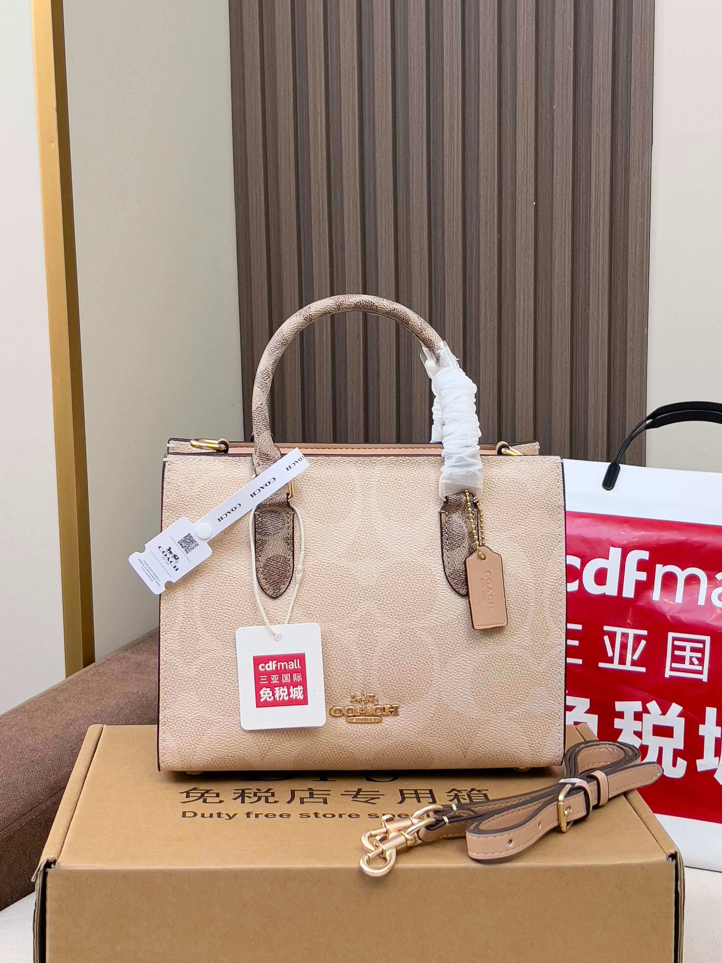 黑色 老花 图片 推荐C OACH女士经典标志 托特包 大容量托特款