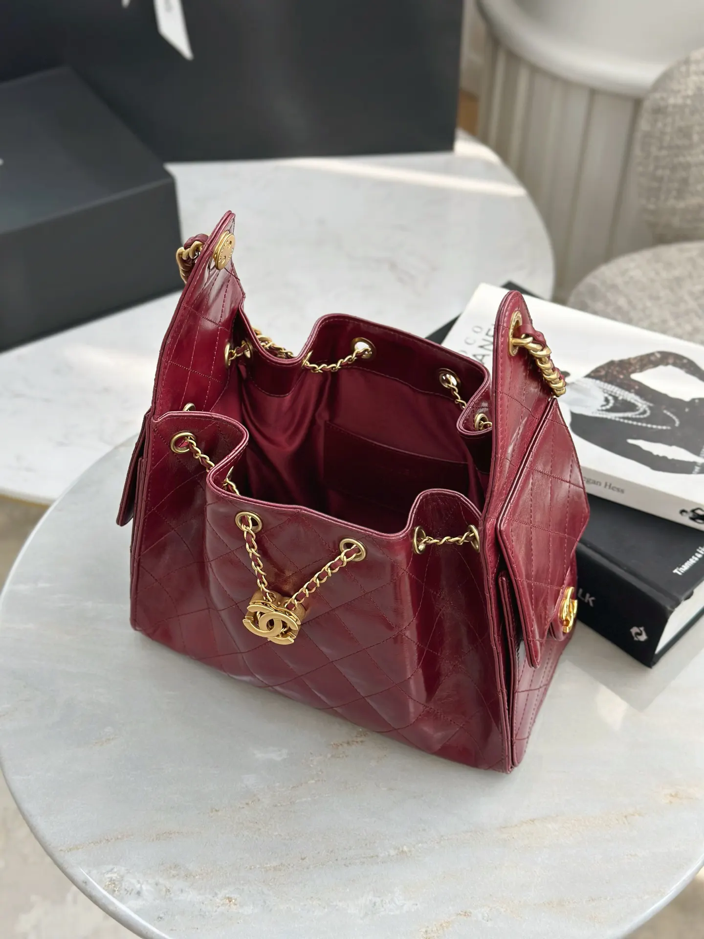 Chanel Oil Wax Sheepskin Hobo Underarm Bag One Shoulder Back Image 7 Chanel Oil Wax Sheepskin Hobo Underarm Bag One Shoulder Back Image 7