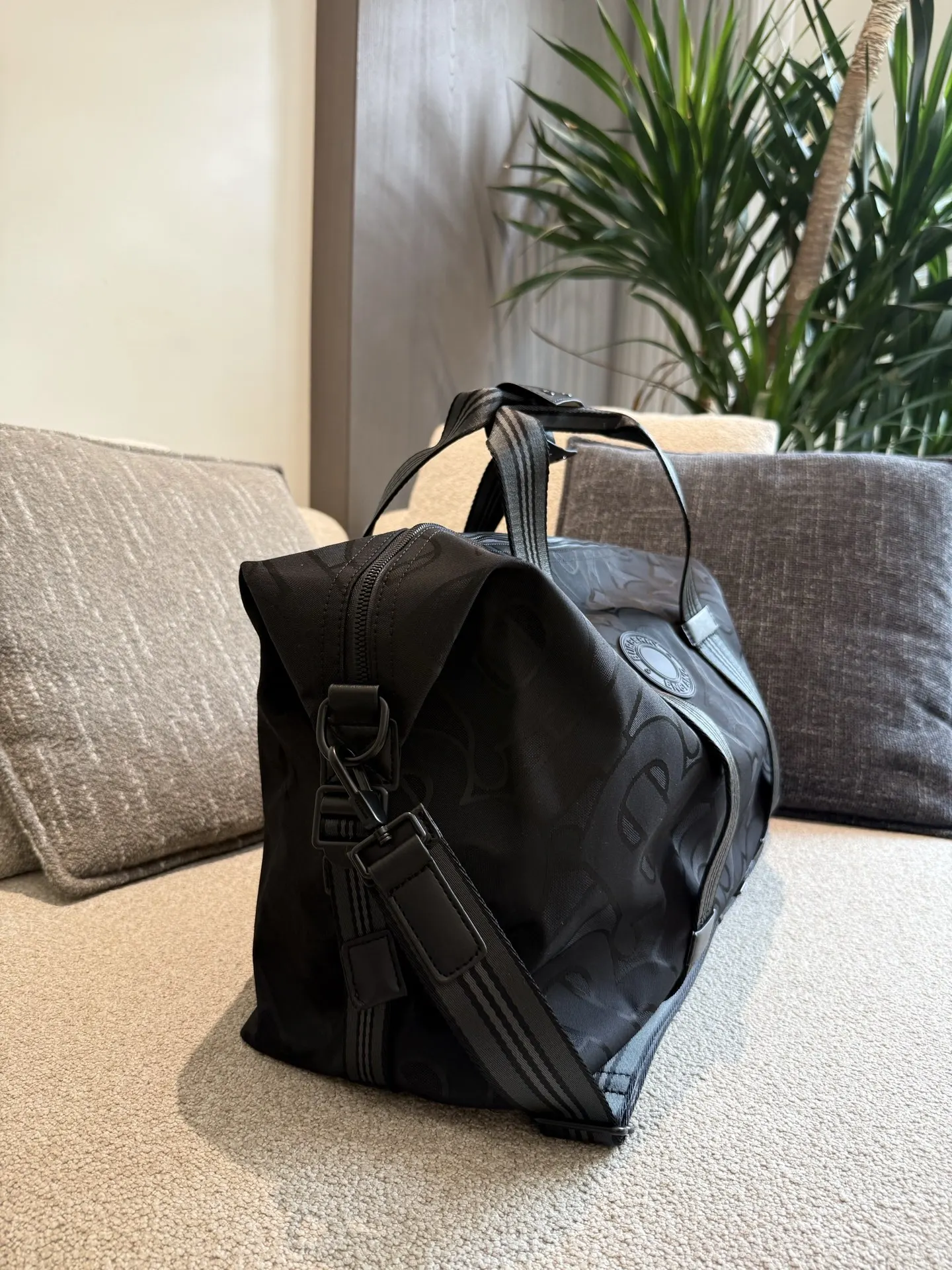 Burberry 黑色 牛皮 旅行袋 大容量旅行款