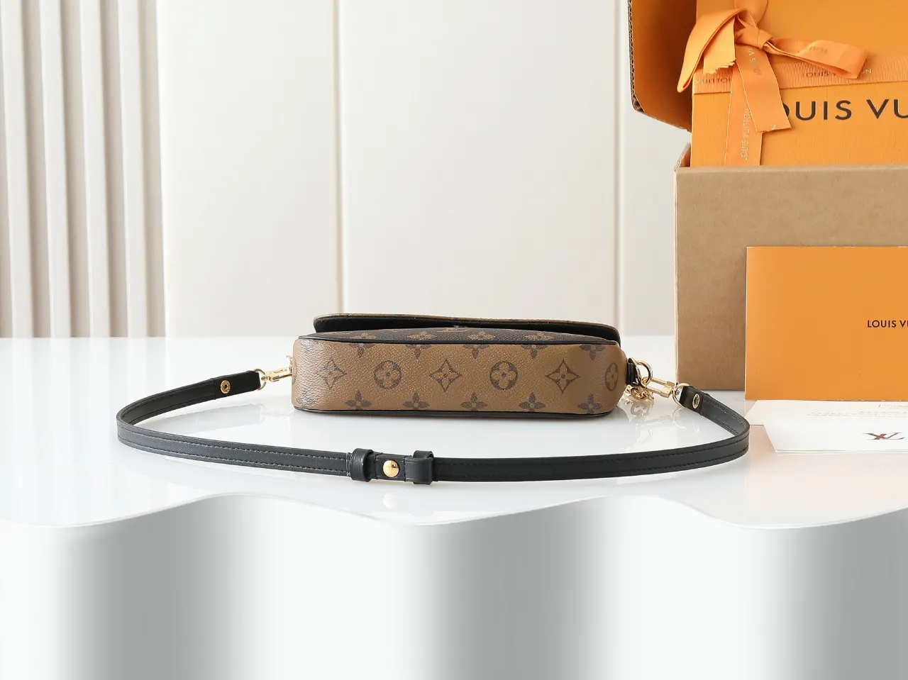 Louis Vuitton Chain Bag Canvas