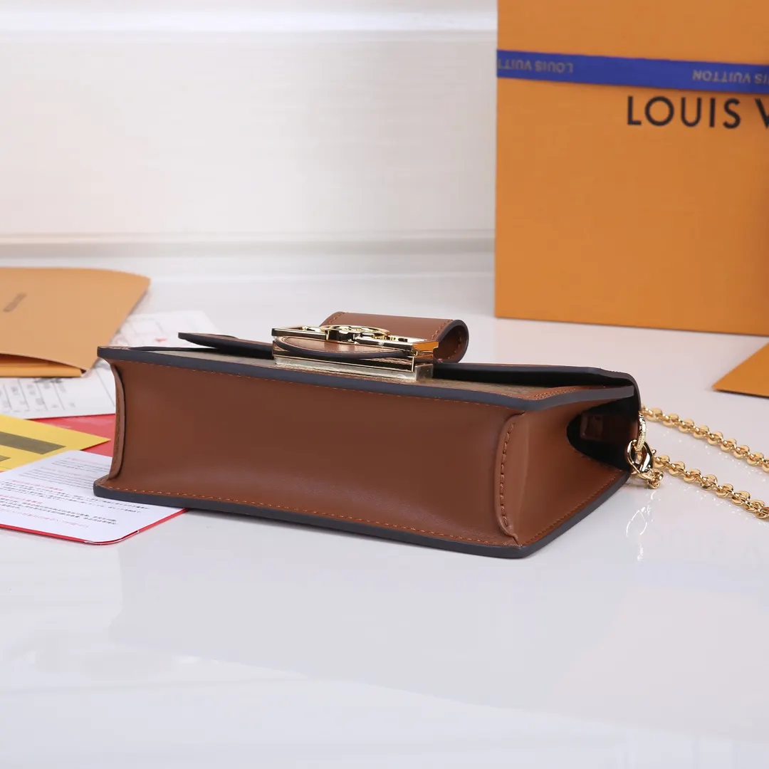 Louis Vuitton Chain Bag Leather