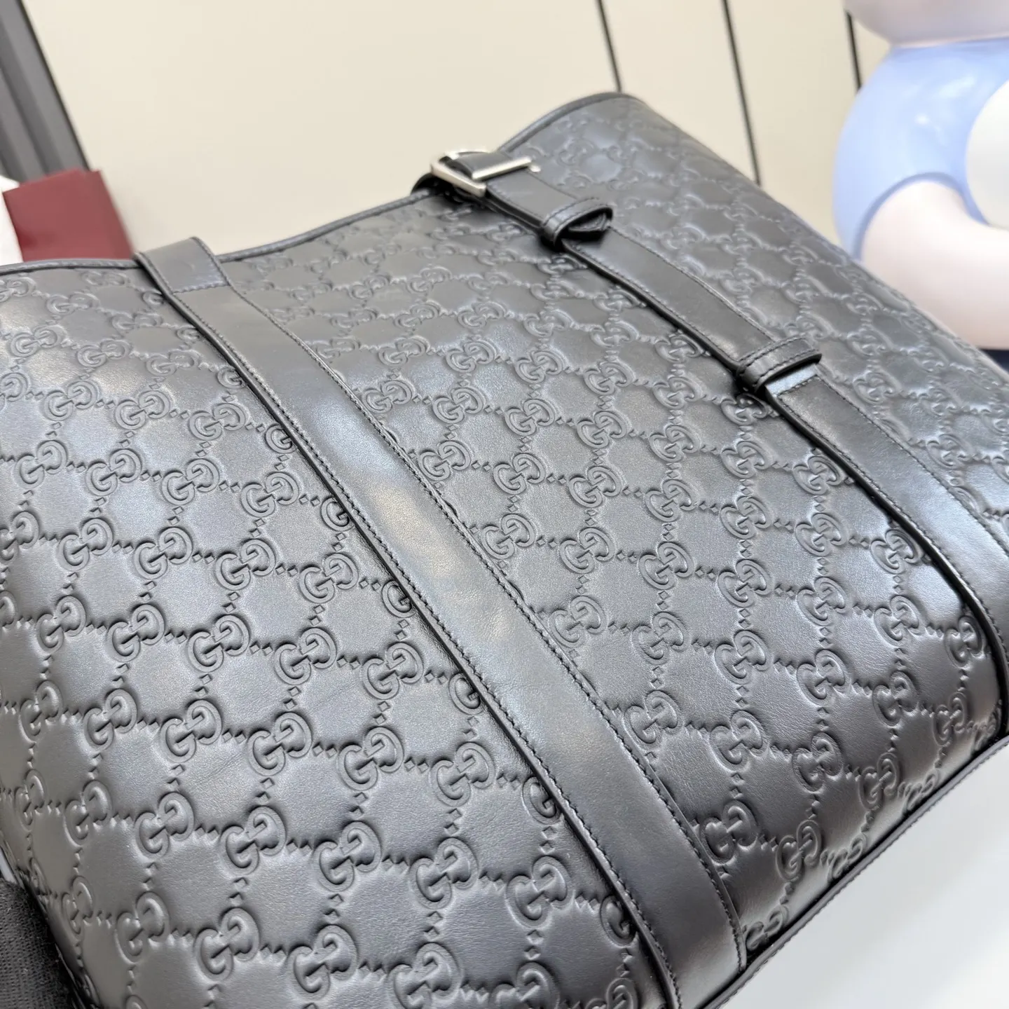 Gucci GG Emblem 黑色 皮革 托特包 大容量托特款