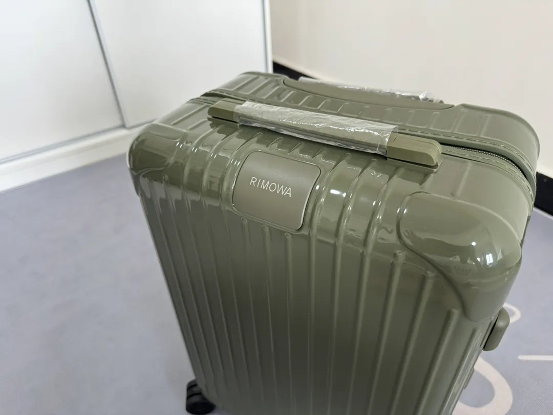 黑色 白色 日默瓦rimowa拉杆箱行李箱登机箱旅行箱方胖子運動 旅行拉杆款 輕便出行款