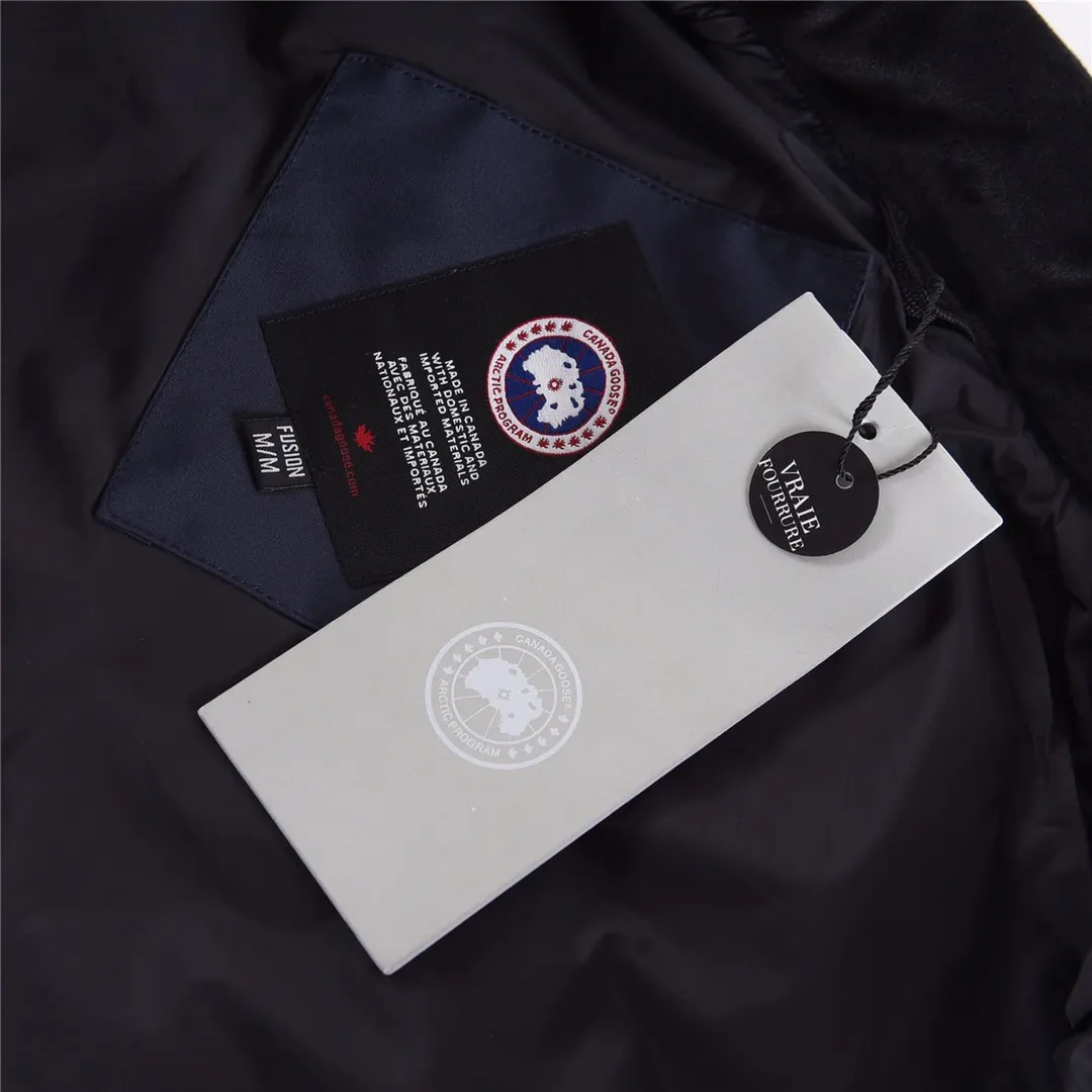 Canada Goose 水洗 外套 通勤休閒款(數字8) Canada Goose 水洗 外套 通勤休閒款(數字8)