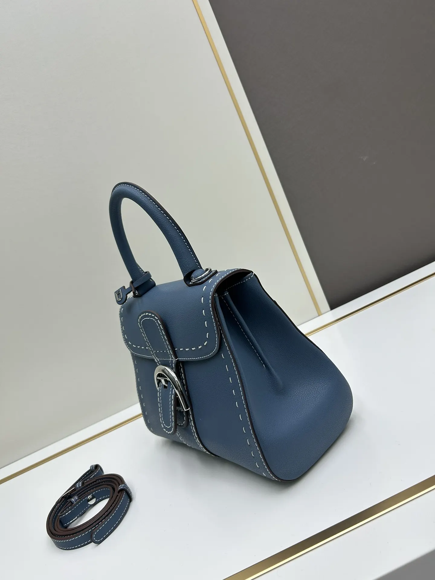Delvaux 焦糖色 小牛皮 手提包 通勤手提款