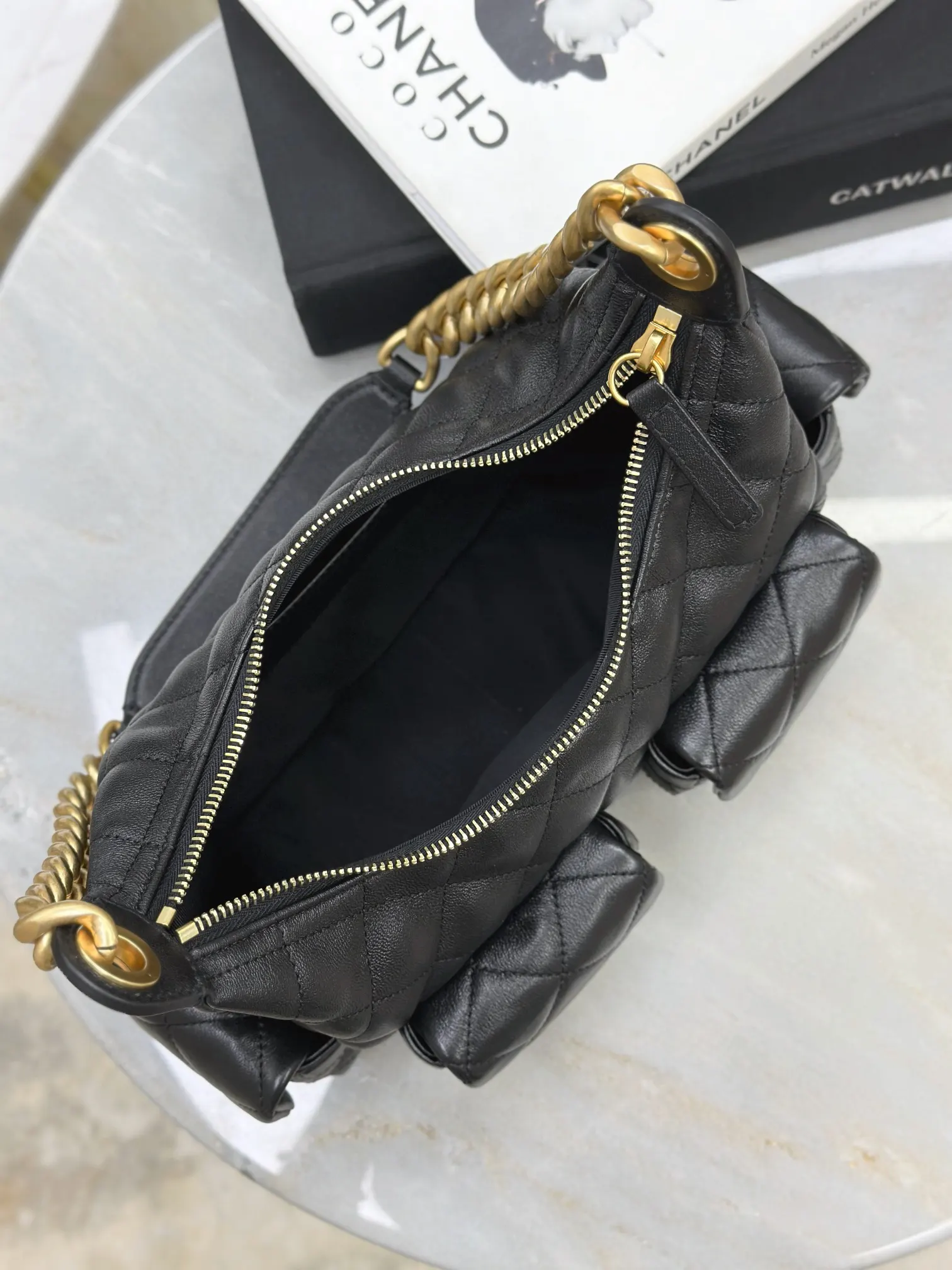 Chanel Oil Wax Sheepskin Hobo Underarm Bag One Shoulder Back Image 9 Chanel Oil Wax Sheepskin Hobo Underarm Bag One Shoulder Back Image 9
