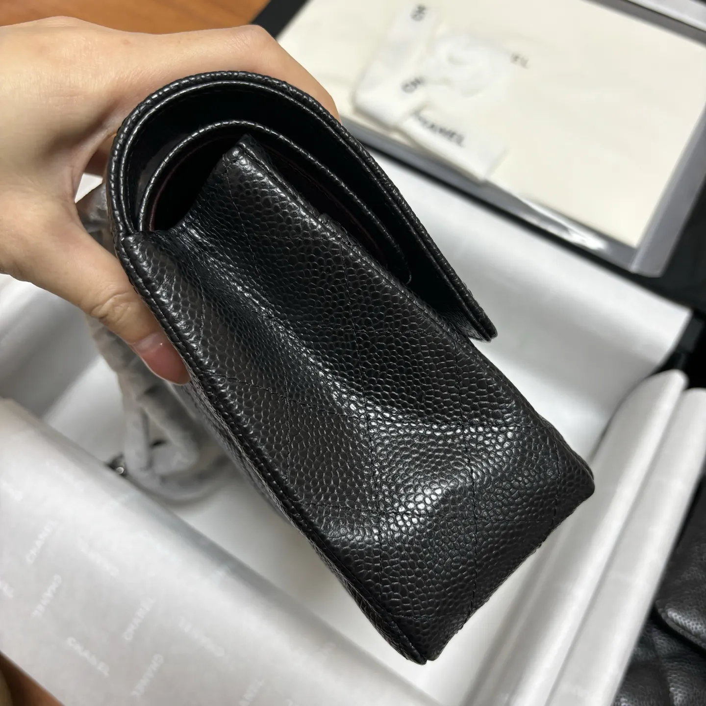 真正的进口 工艺 斜背包 輕便斜挎款