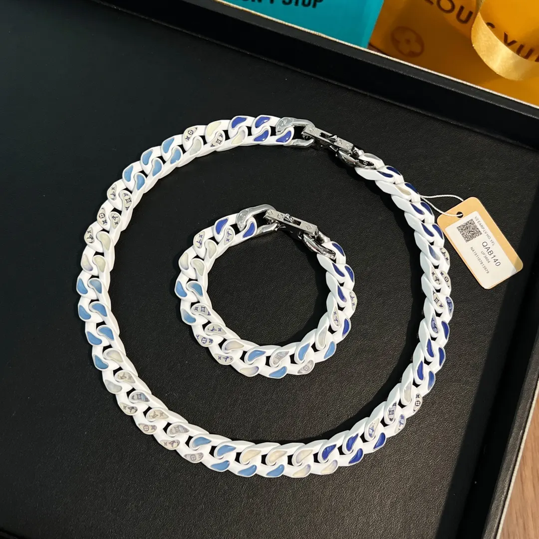 Louis Vuitton 白色 項鏈