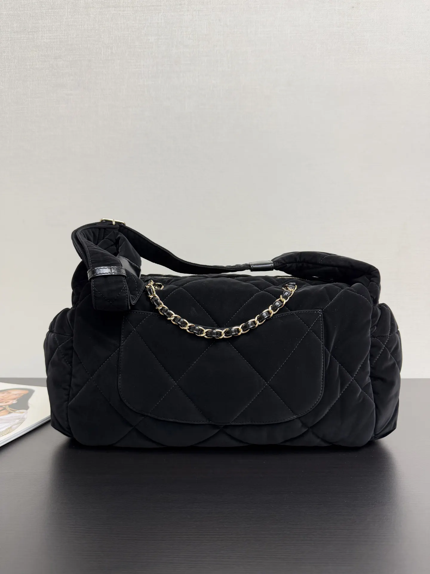 CHANEL 黑色牛皮链条翻盖包 蝴蝶结款