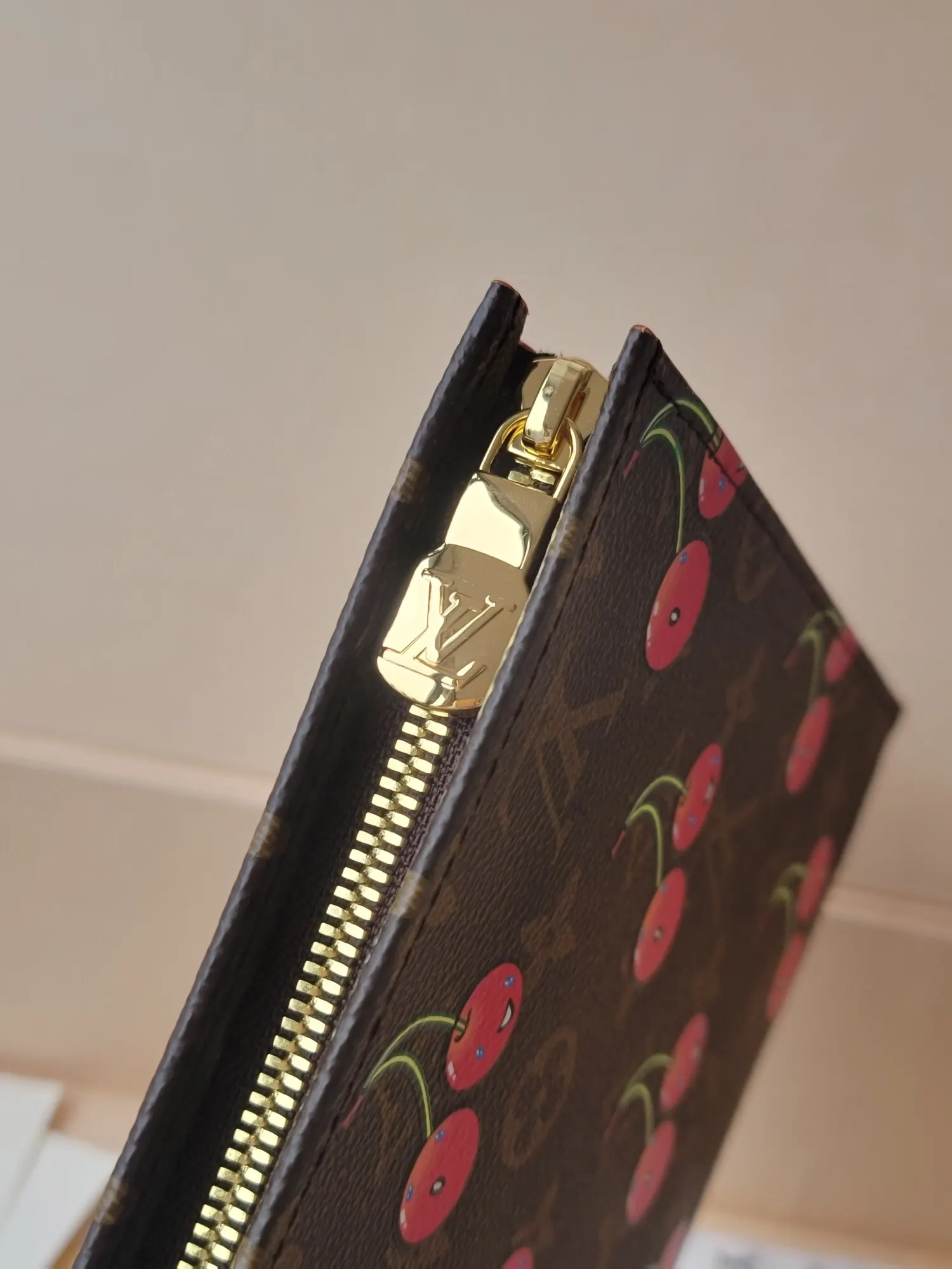 LV accessories single item Image 6 LV accessories single item Image 6