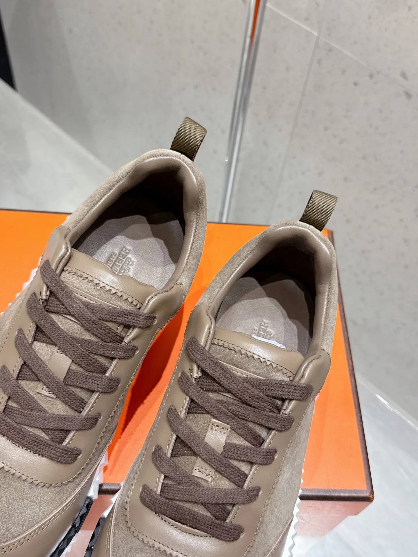 Hermes 运动鞋 舒适百搭款