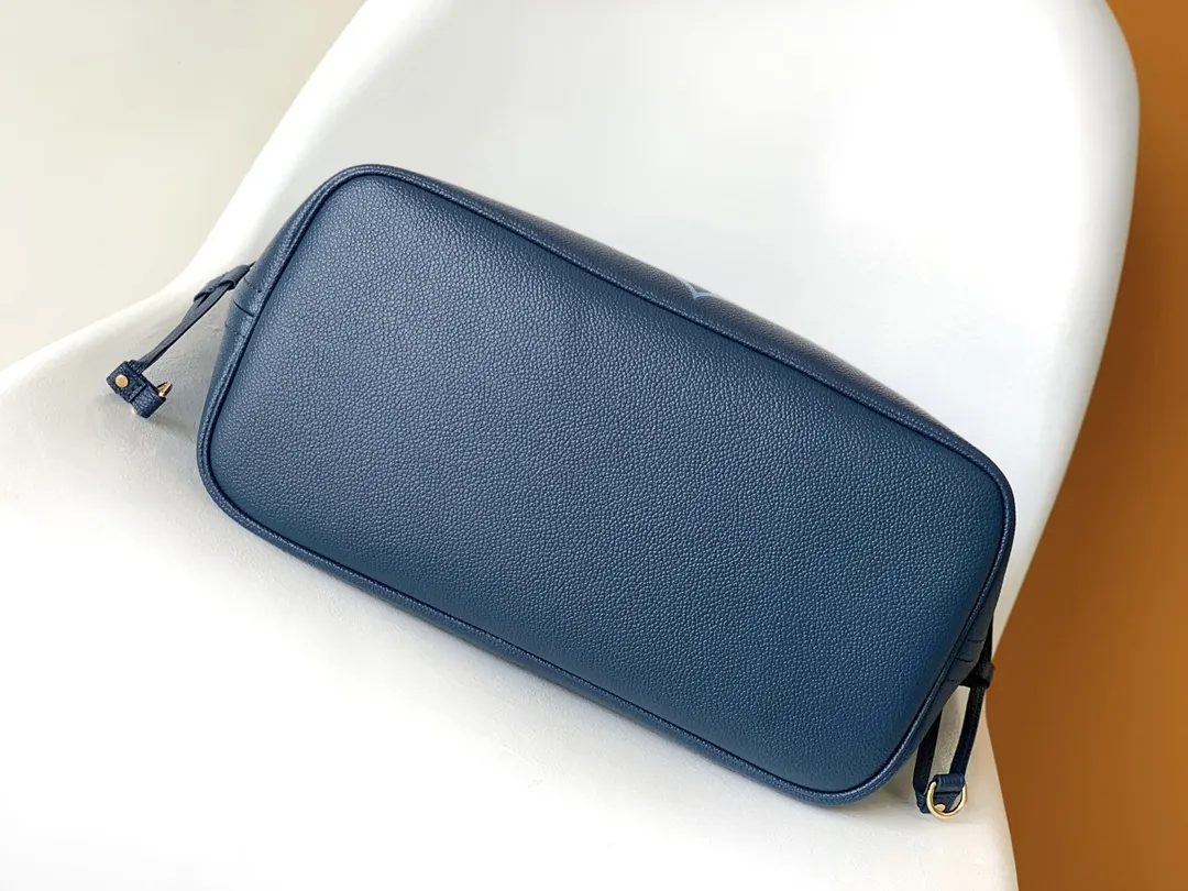 LV Neverfull 藍色 牛皮 托特包 大容量托特款(數字3) LV Neverfull 藍色 牛皮 托特包 大容量托特款(數字3)