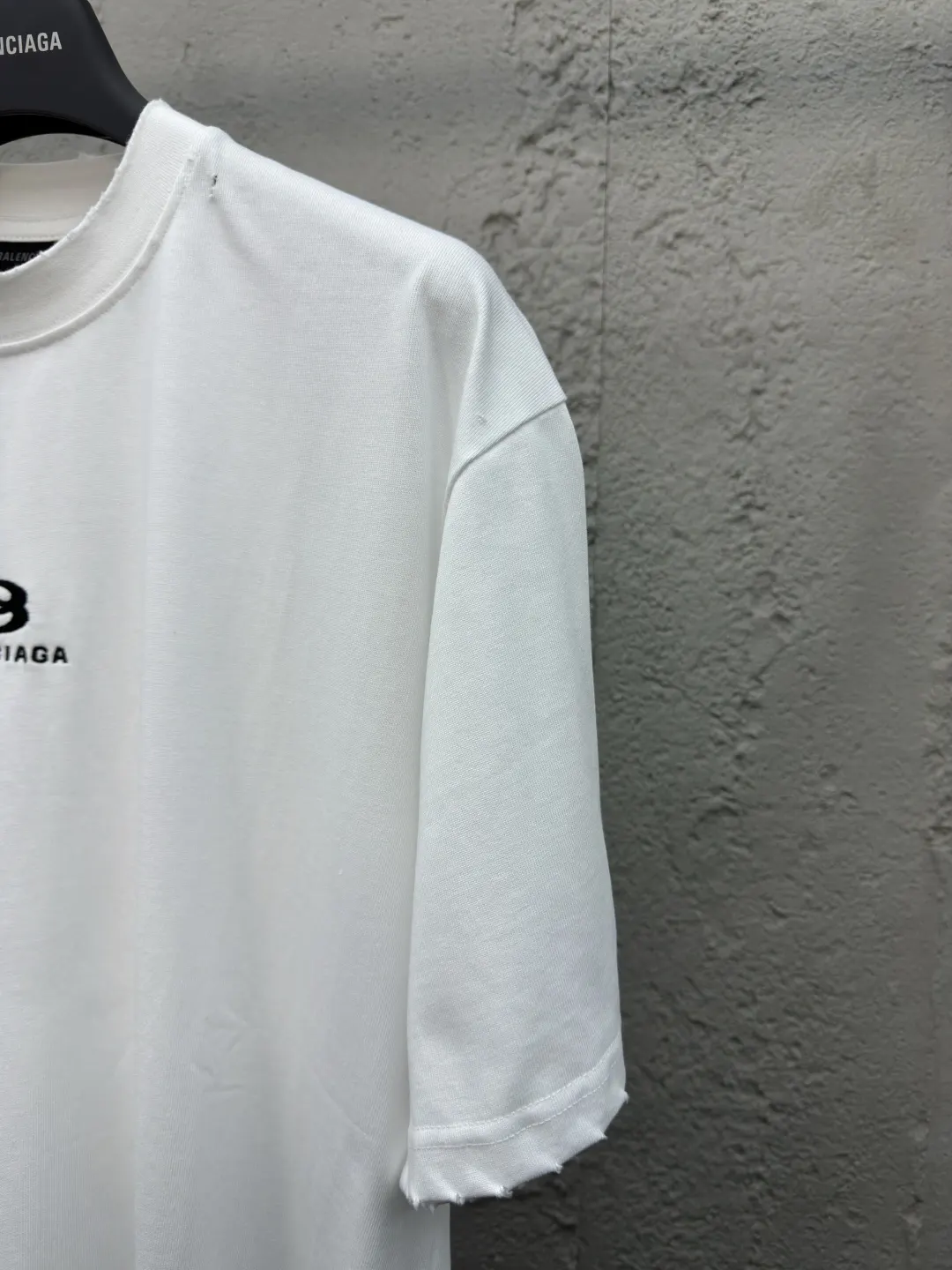 Balenciaga 純棉 Logo 短袖T恤 宽松休閒(數字5) Balenciaga 純棉 Logo 短袖T恤 宽松休閒(數字5)