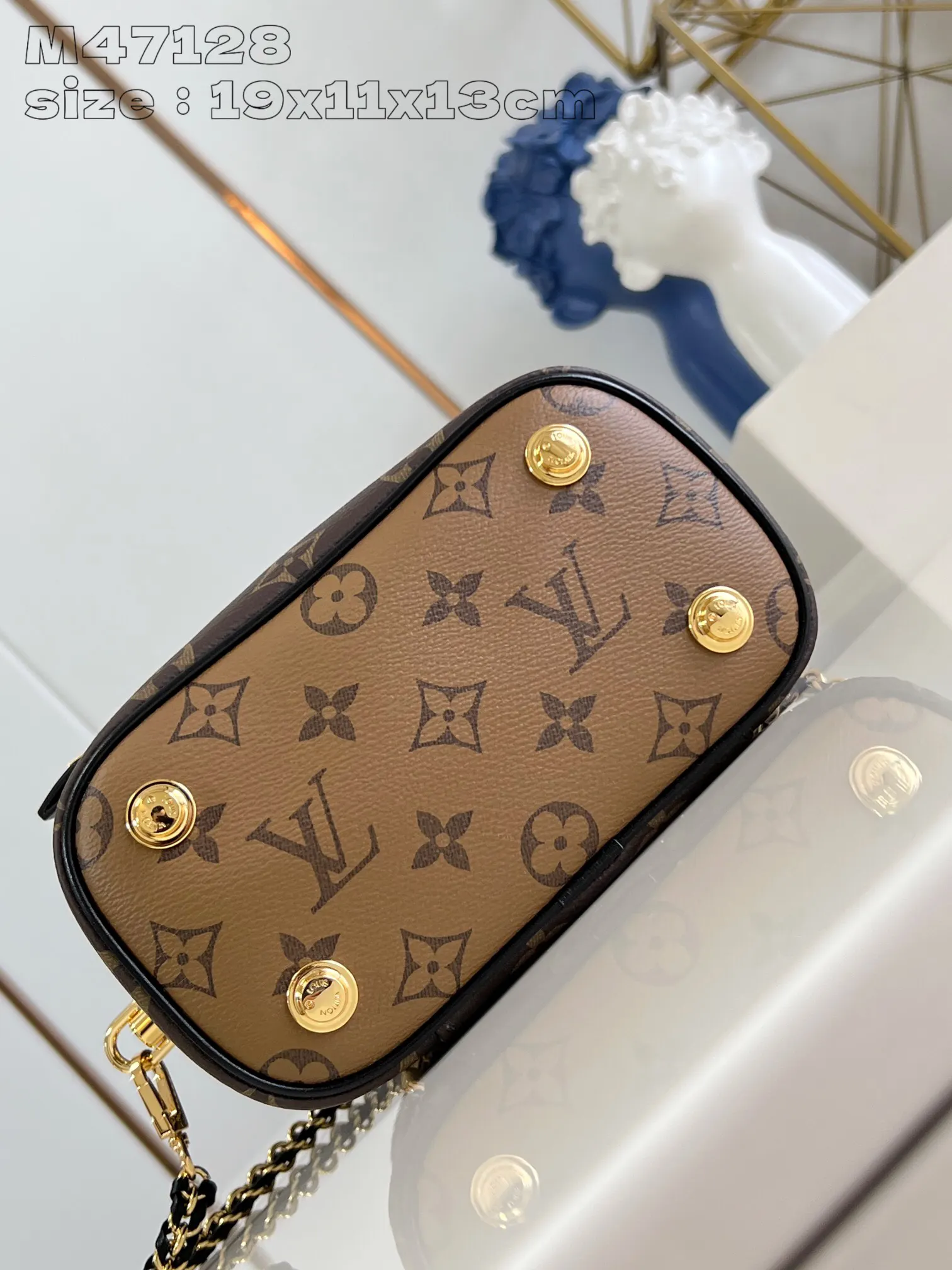 Louis Vuitton Chain Bag Canvas